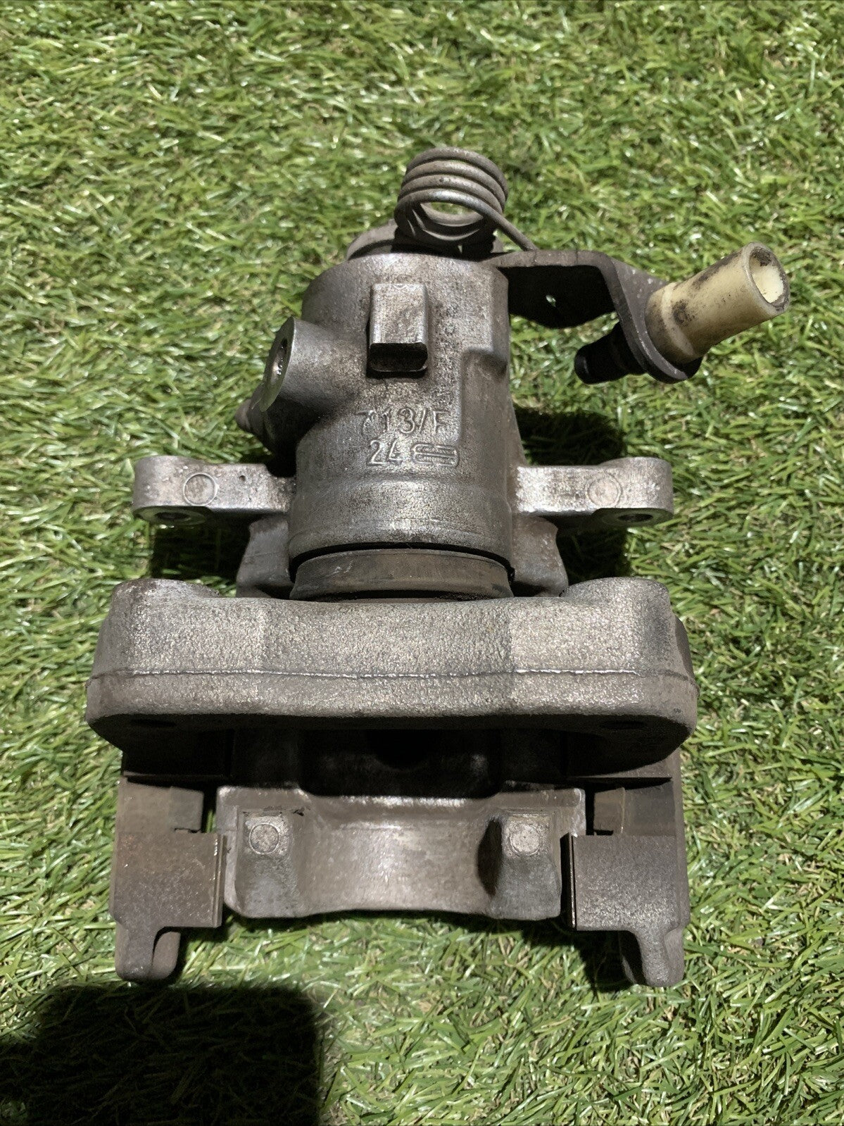 Pinza freno posteriore destra Peugeot 2008 1.6 hdi 2015