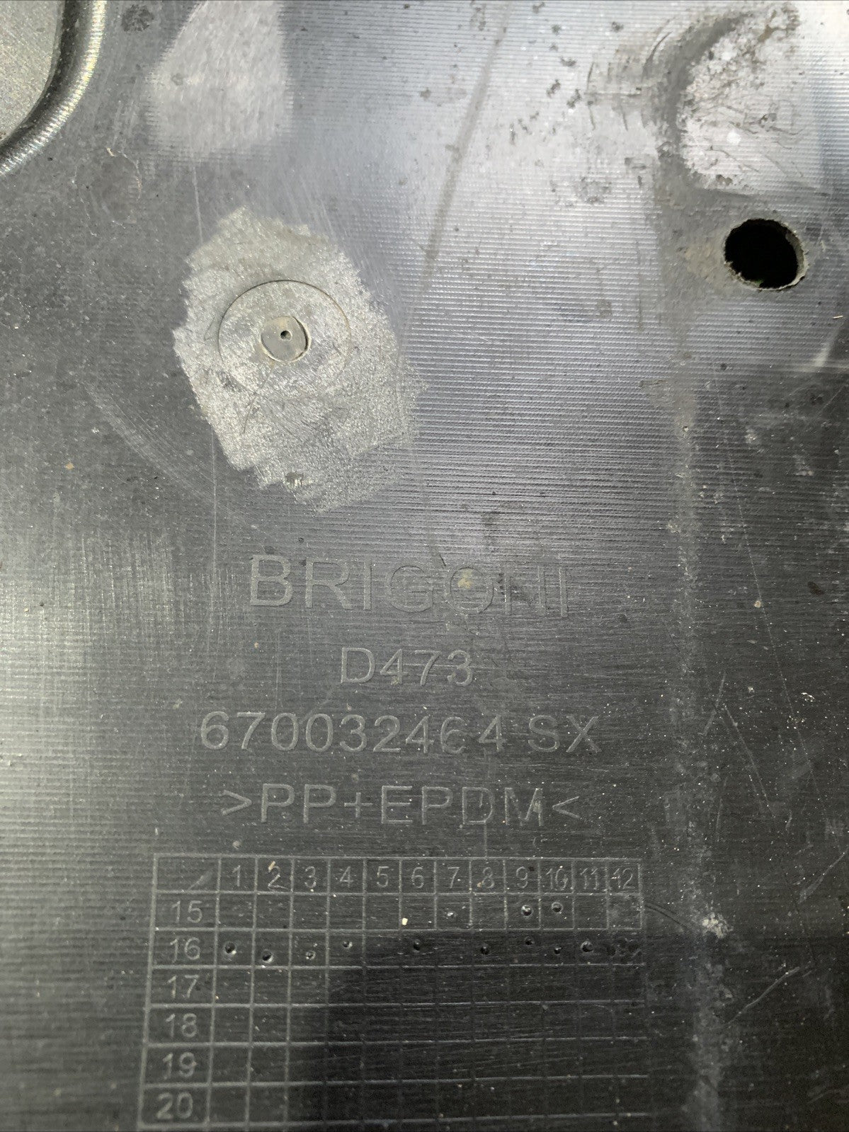 Parasassi Anteriore Sinistro Maserati Levante 670032464