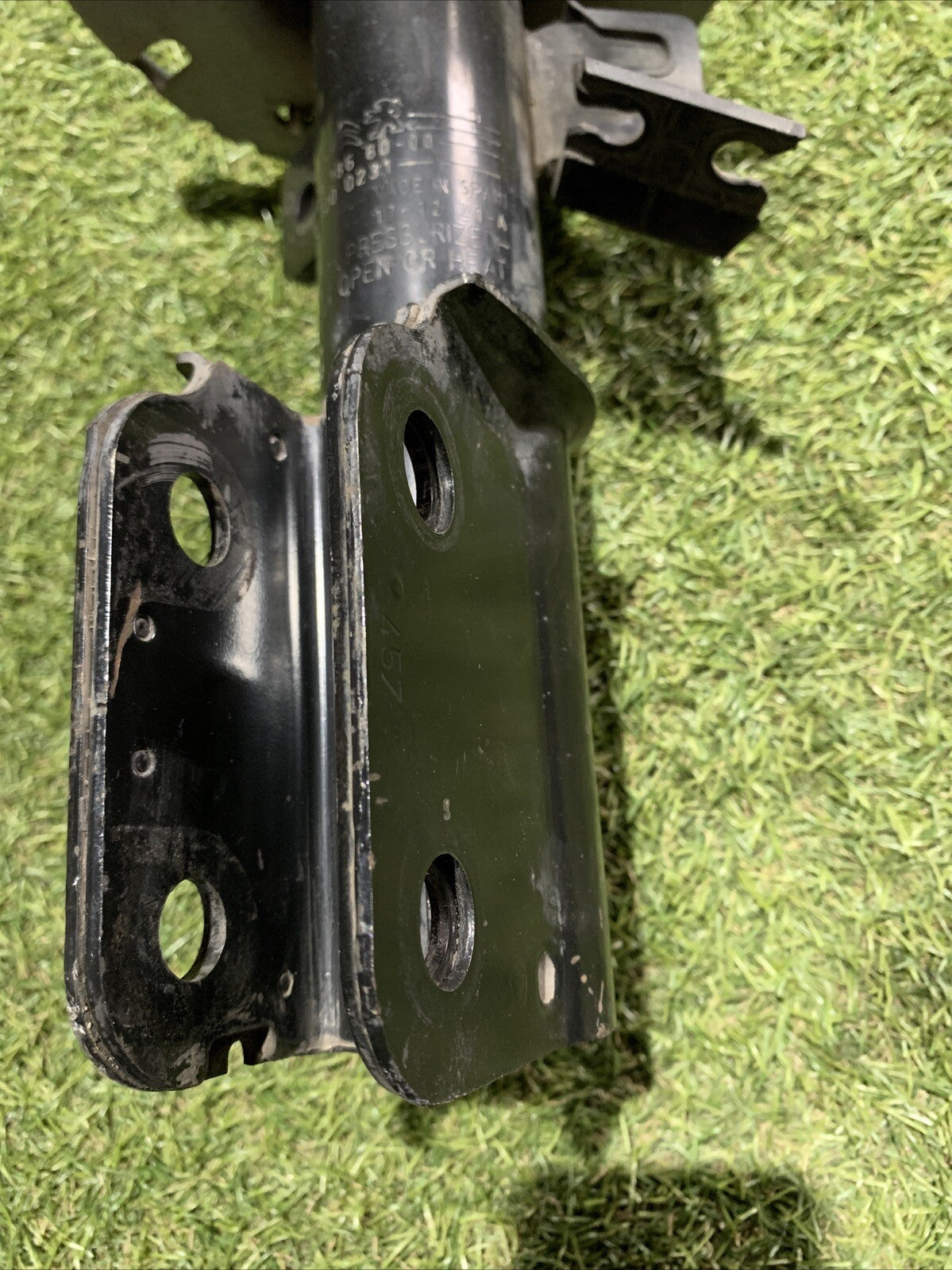 Ammortizzatore Anteriore Sinistro Peugeot 308 2016 1.6 Diesel 9823318680