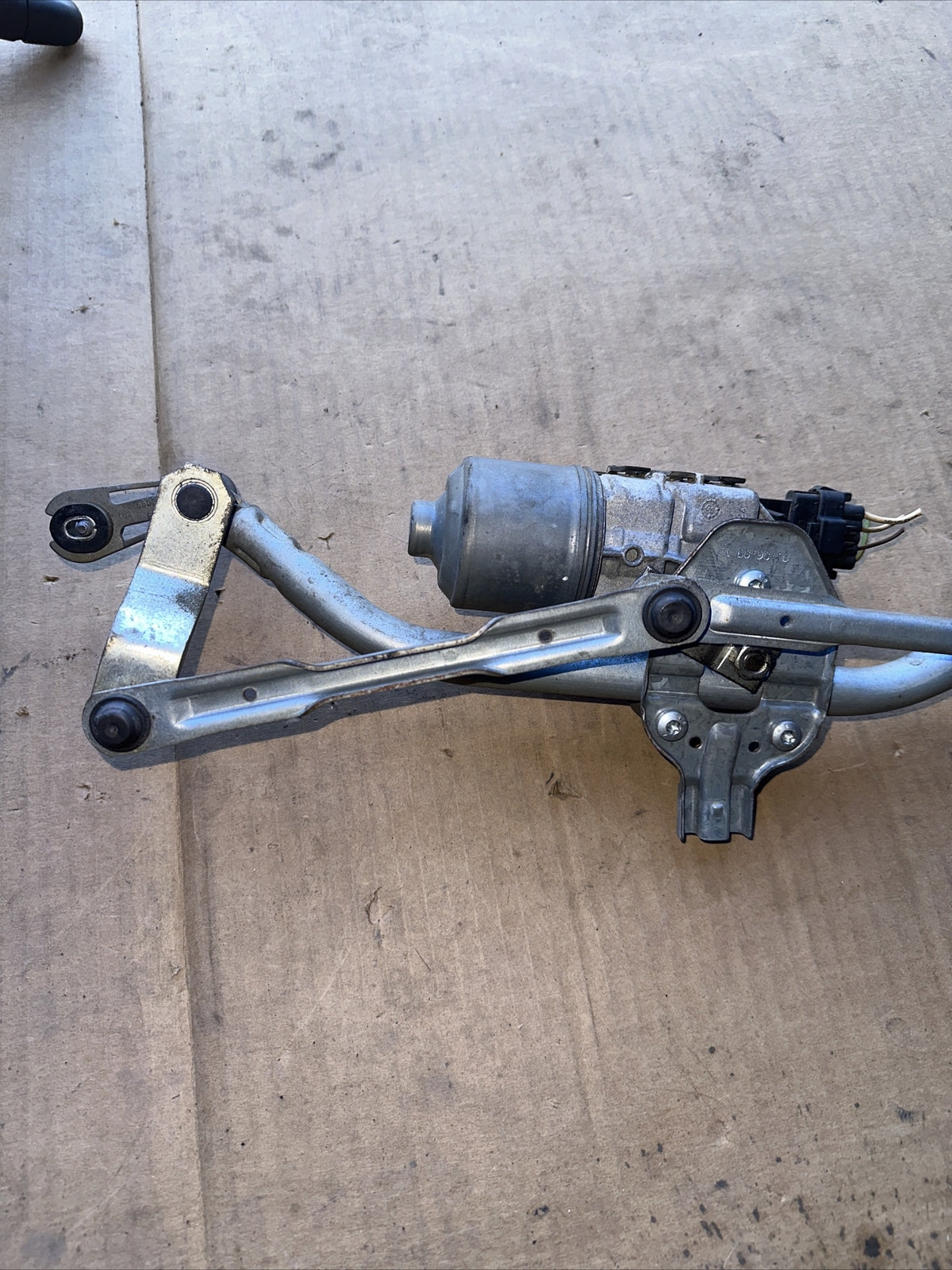 MOTORINO TERGICRISTALLO ANTERIORE PEUGEOT 207 ANNO 2008 3397020769 9650380780