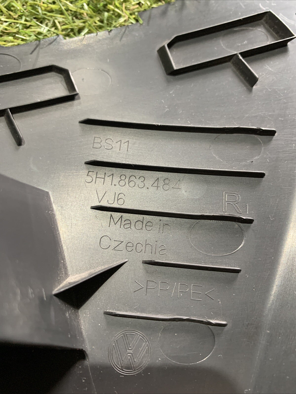 5H1863484 RIVESTIMENTO MONTANTE ANTERIORE INFERIORE DESTRO VOLKSWAGEN GOLF 8