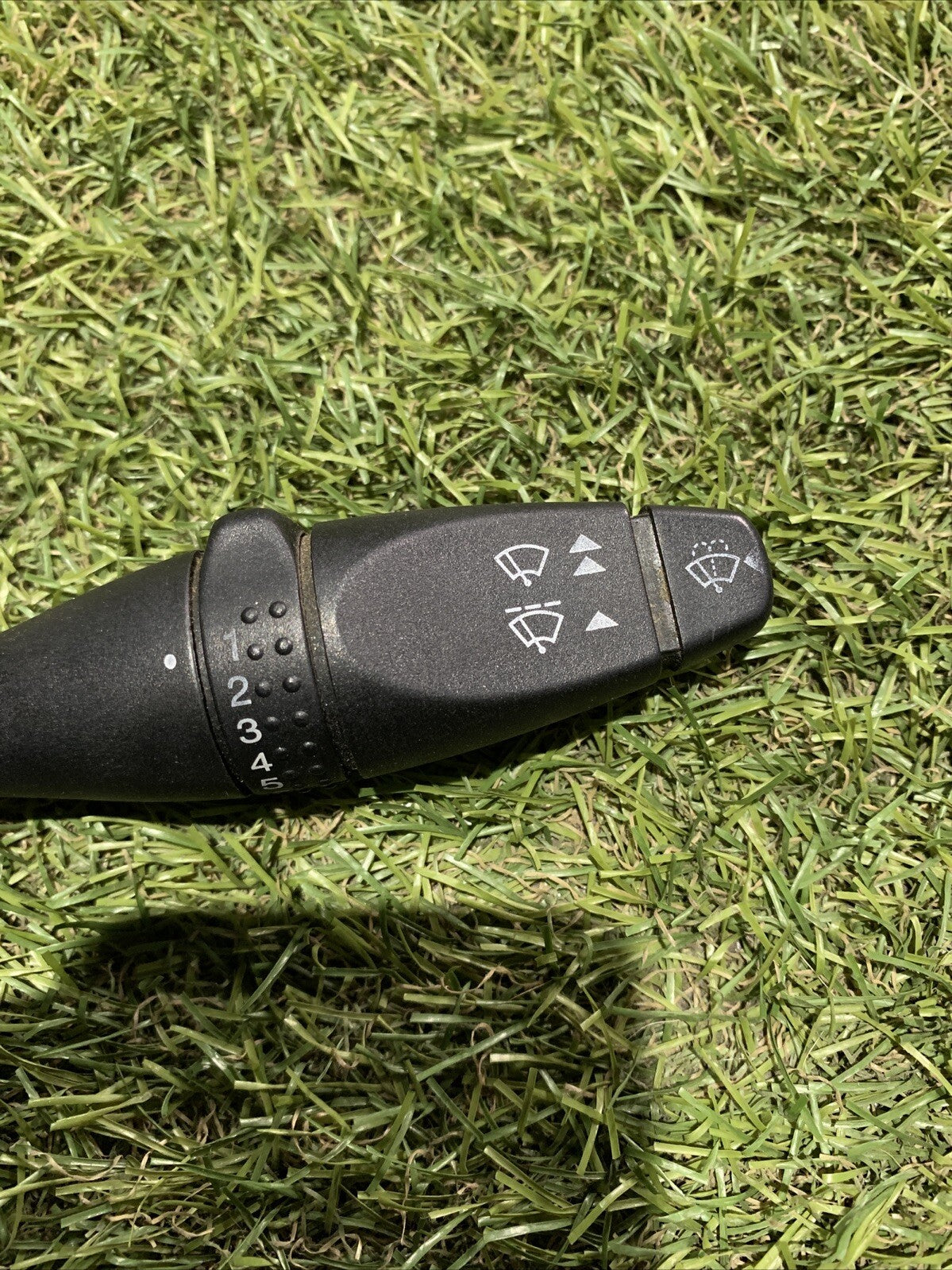 1S7T17A553DD LEVA COMANDI (DEVIOLUCI) TERGICRISTALLI DX FORD FIESTA V (5° SERIE)