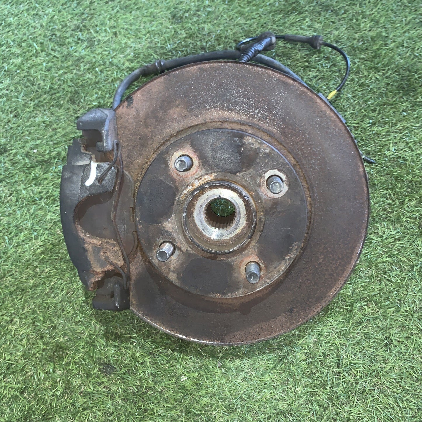 Mozzo montante fusello anteriore SX per Ford Fiesta 1.4 Diesel (2006)