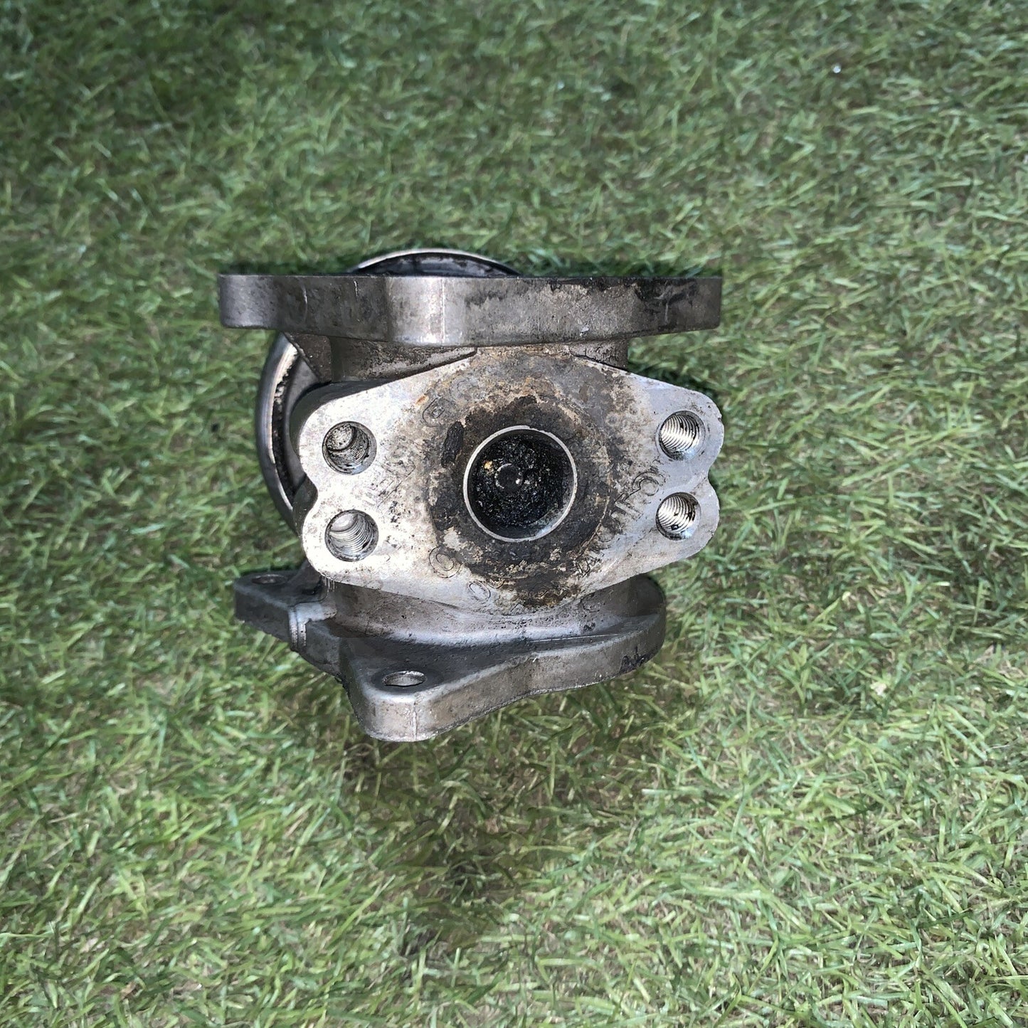 VALVOLA EGR VOLKSWAGEN GOLF 5 -  1.9 TDi ( 2003 > 2008 ) 038129637D ORIGINALE