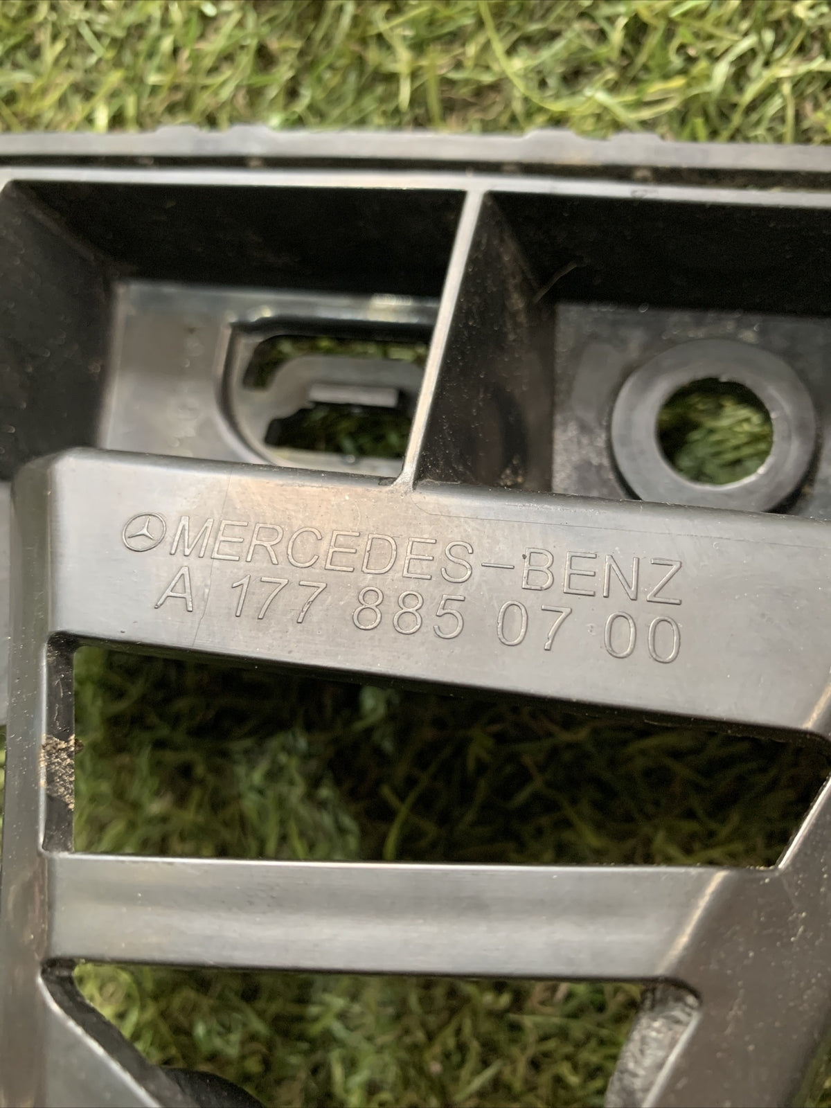 A1778850700 SUPPORTO PARAURTI POSTERIORE LATO SINISTRO MERCEDES CLASSE A W177