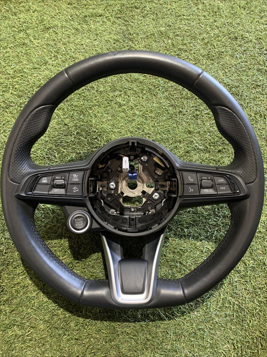 Volante Sterzo Alfaromeo Stelvio 2020 01561506370