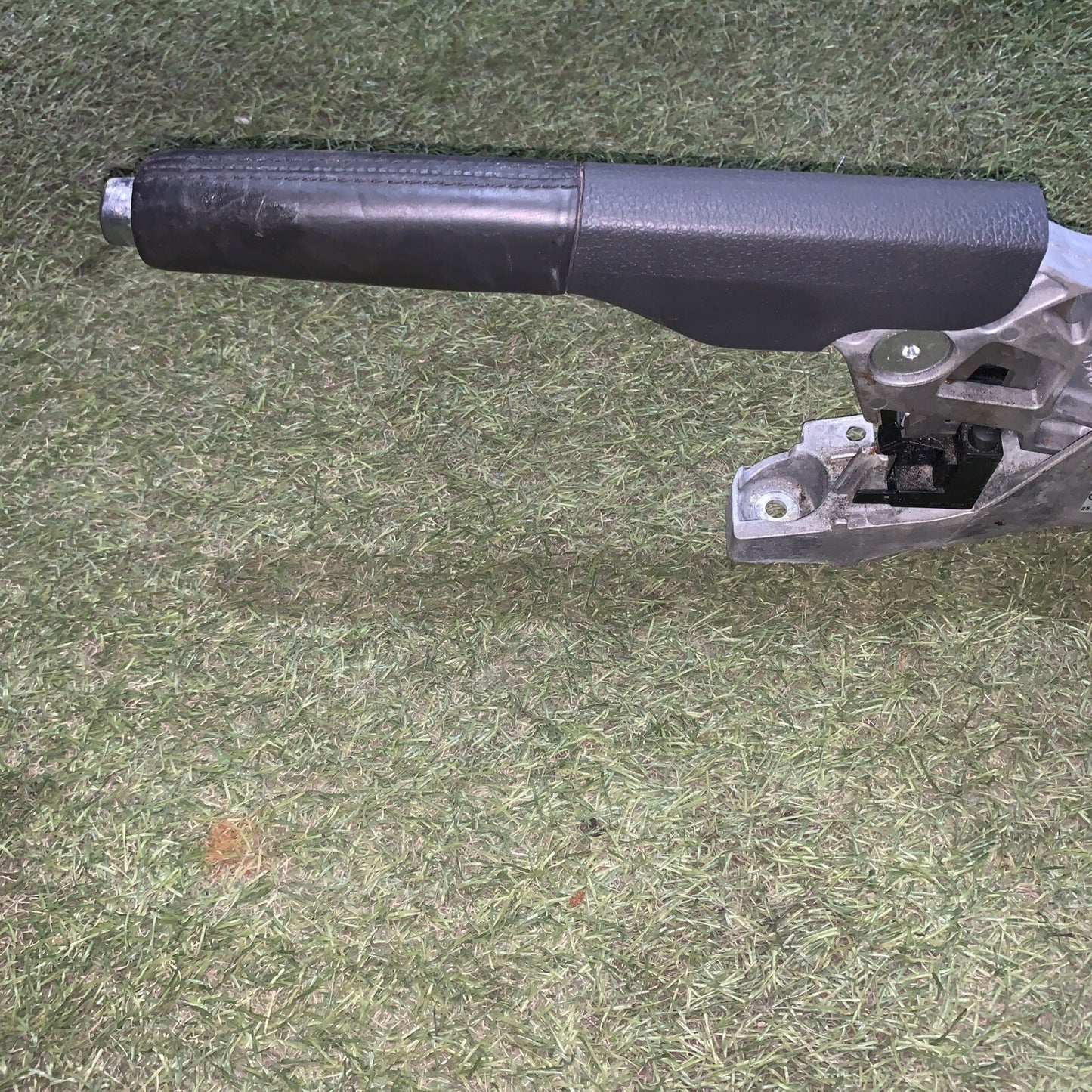 1K0711303M LEVA FRENO A MANO VOLKSWAGEN Golf 6 2.0