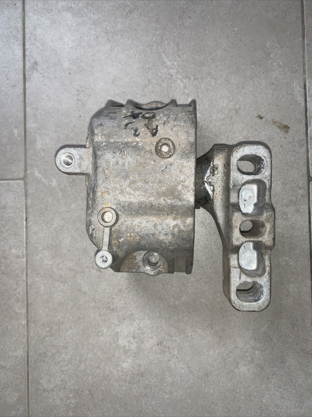 1K0199262AF SUPPORTO SOSTEGNO MOTORE DX Audi A3 8p