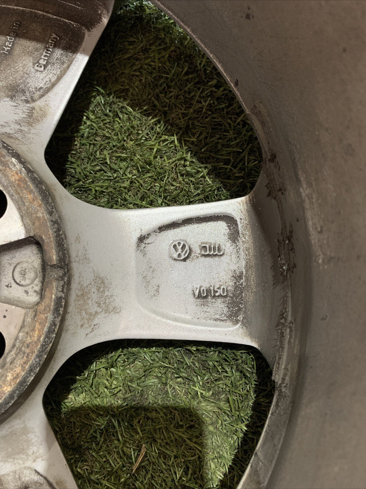 6R0071495A CERCHIO IN LEGA DA 15 POLLICI 5 FORI 6JX15H2ET40 VOLKSWAGEN POLO 6R(3