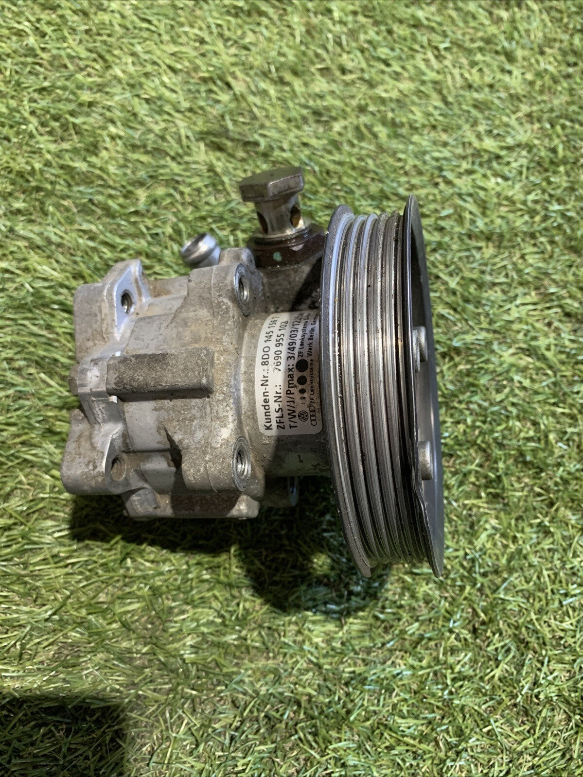 Pompa Servosterzo Volkswagen Passat/ Audi A4 2002 1.9 Diesel 8D0145156T