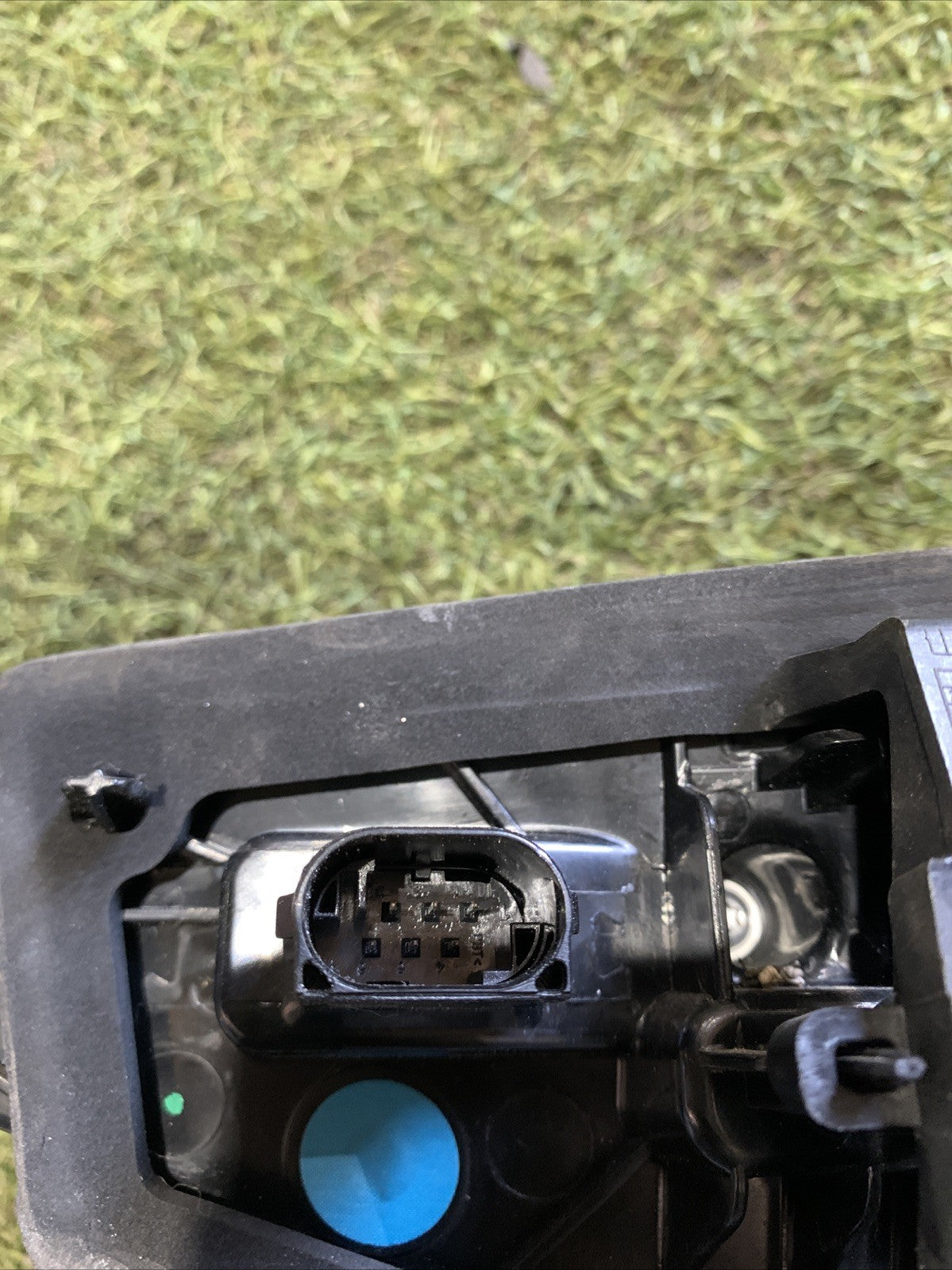 00505531790 FANALE FANALINO POSTERIORE SINISTRO INTERNO ALFA ROMEO STELVIO (3)