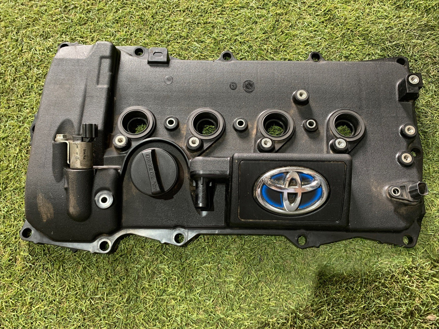 112010T120 coperchio valvole per TOYOTA C-HR X10 HYBRID ACTIVE 2016 2ZR-FXE