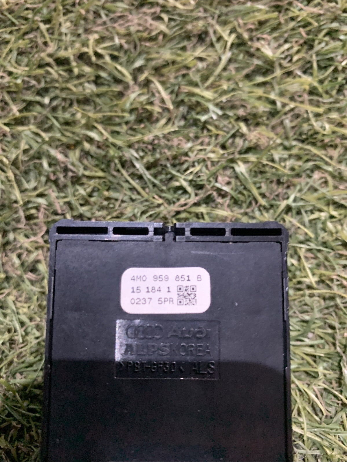 4M0959851B GRUPPO COMANDI ALZACRISTALLI 4 TASTI AUDI Q7 2016