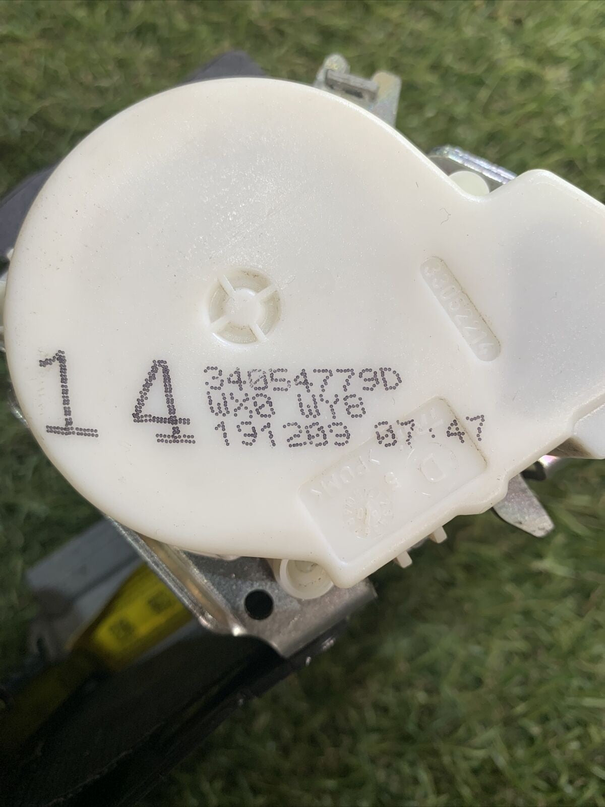 CINTURA DI SICUREZZA ANTERIORE SINISTRA FORD FIESTA 2010 34054779D