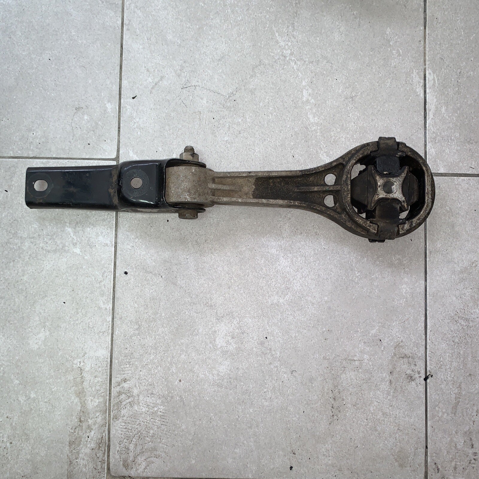 1S0199851 SUPPORTO MOTORE Volkswagen Up