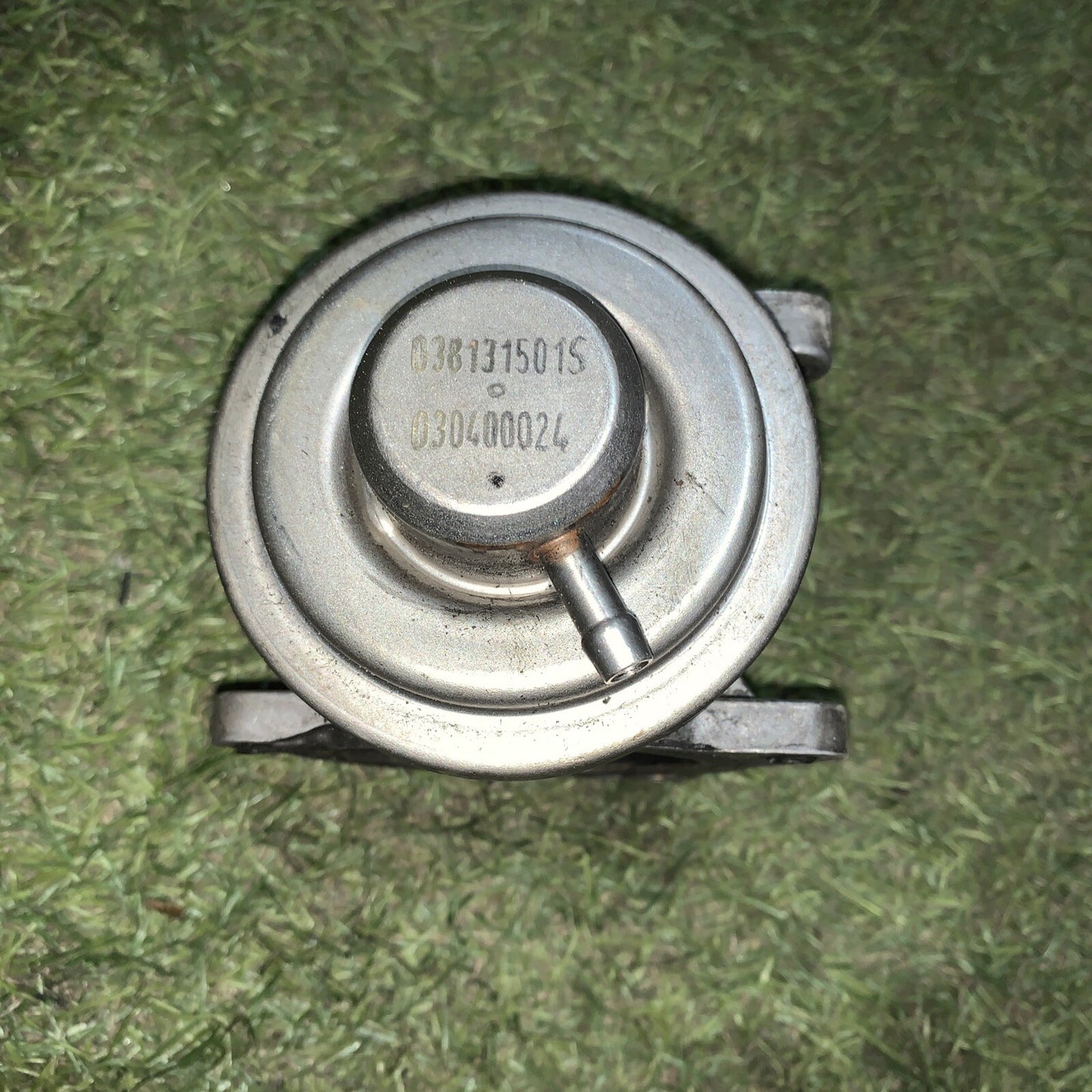 VALVOLA EGR VOLKSWAGEN GOLF 5 -  1.9 TDi ( 2003 > 2008 ) 038129637D ORIGINALE