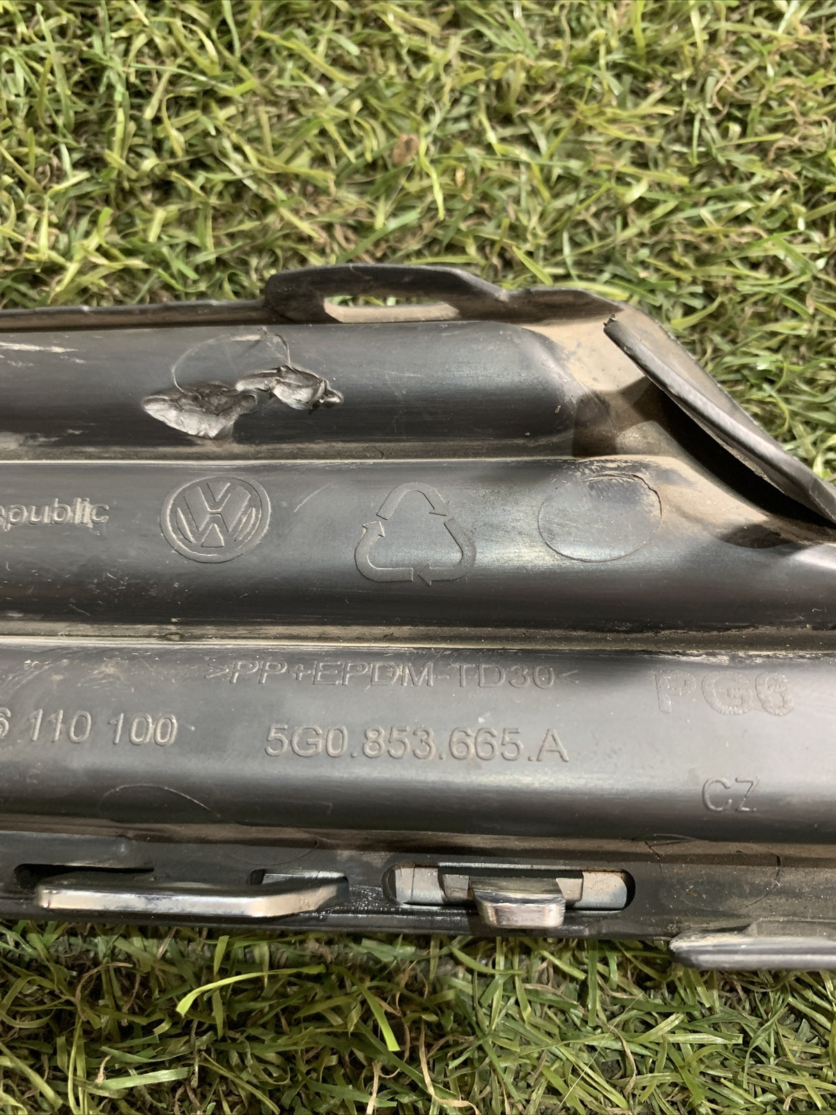 GRIGLIA HIGHLINE SX PARAURTI ANT ORIG VOLKSWAGEN GOLF MK7 2012 5G0853665A