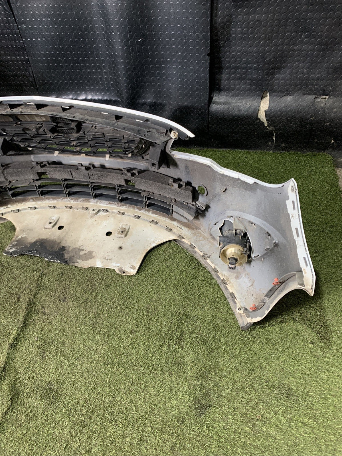PARAURTI ANTERIORE PER OPEL Meriva 3° Serie 13475836 (10>)