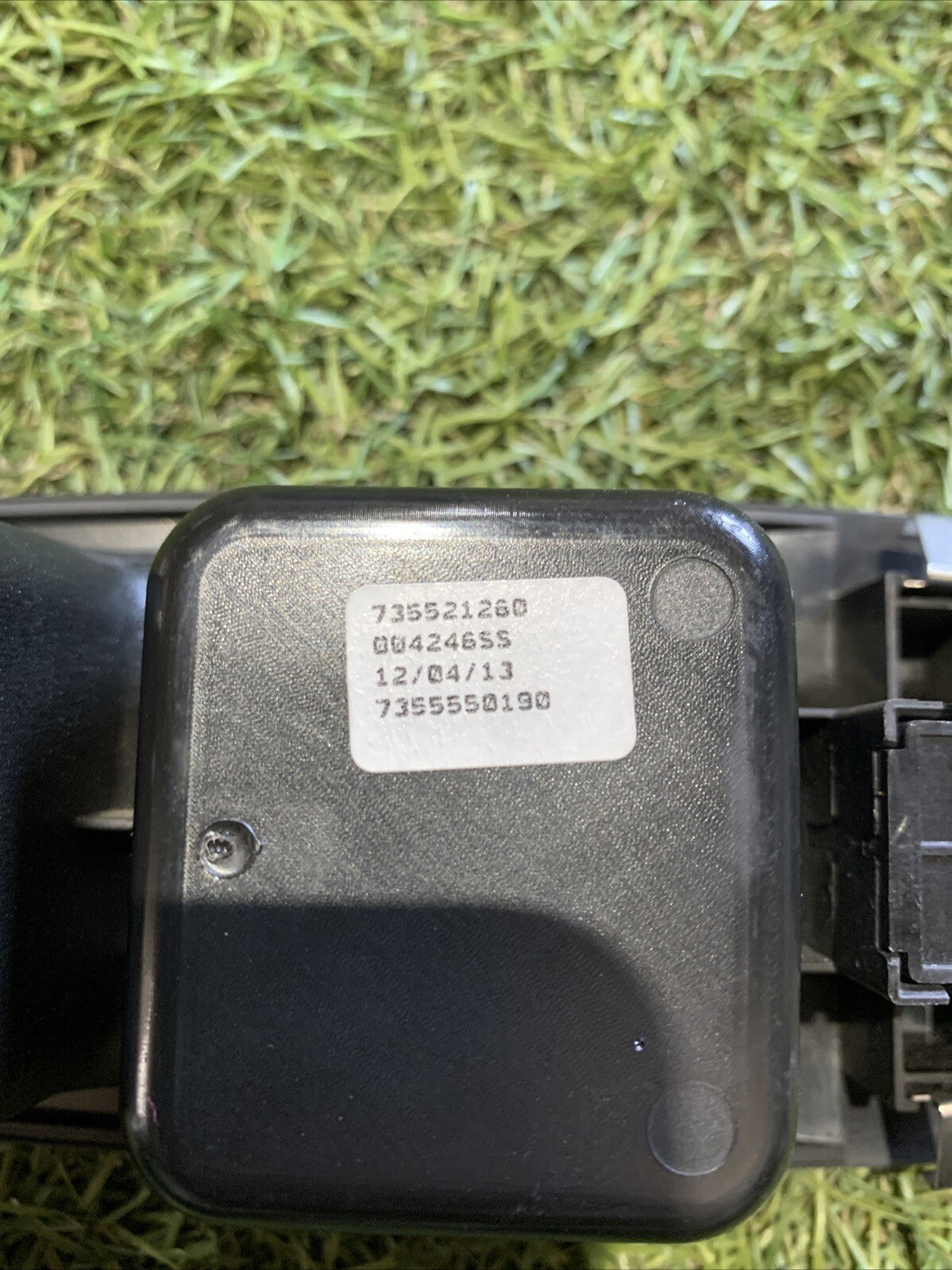 PULSANTIERA ANTERIORE DESTRA PER FIAT 500 L Serie (351_352) 735521260 (12>)