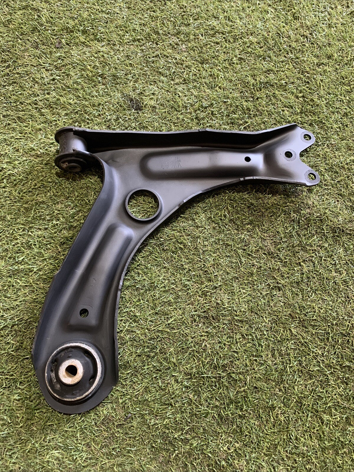 Braccio Oscillante Anteriore Sinistro Volkswagen Up 1S0407151