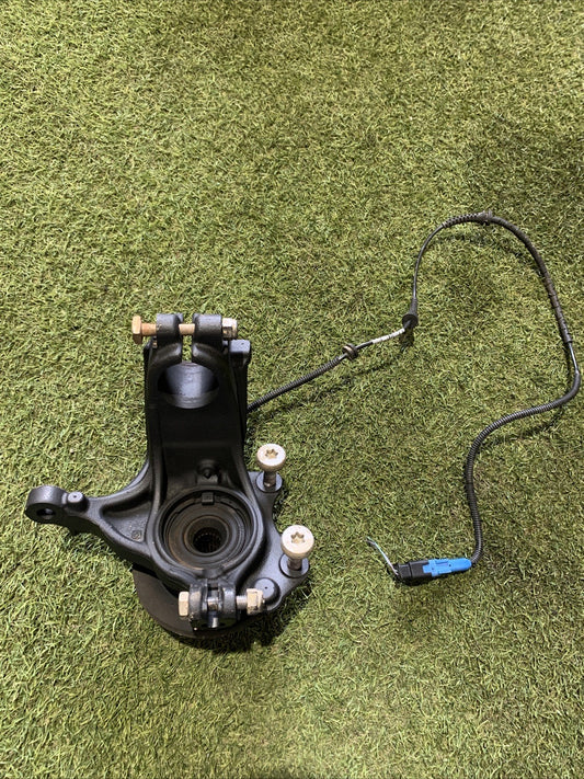 1607557480 MOZZO MONTANTE FUSELLO ANTERIORE SX PEUGEOT 208 2017 1.2