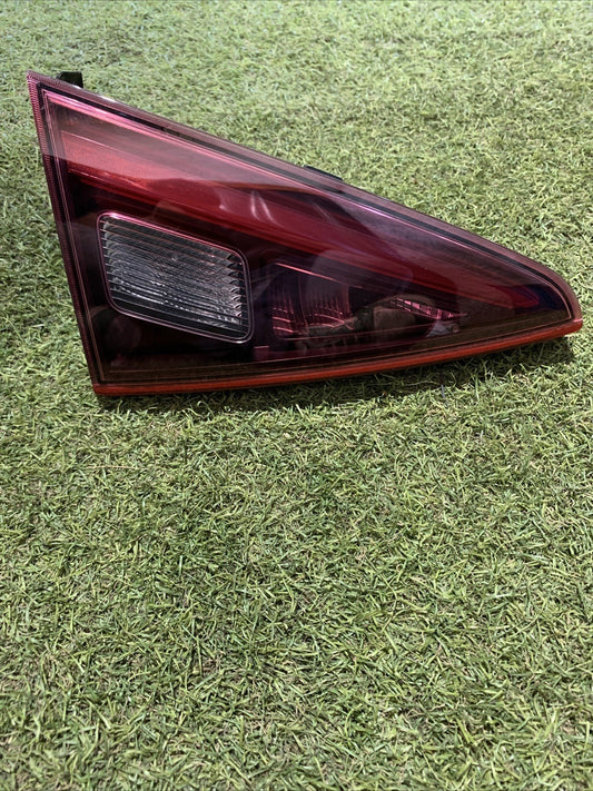 00505437910 FARO FANALE STOP POSTERIORE INTERNO SINISTRA ALFA ROMEO GIULIA