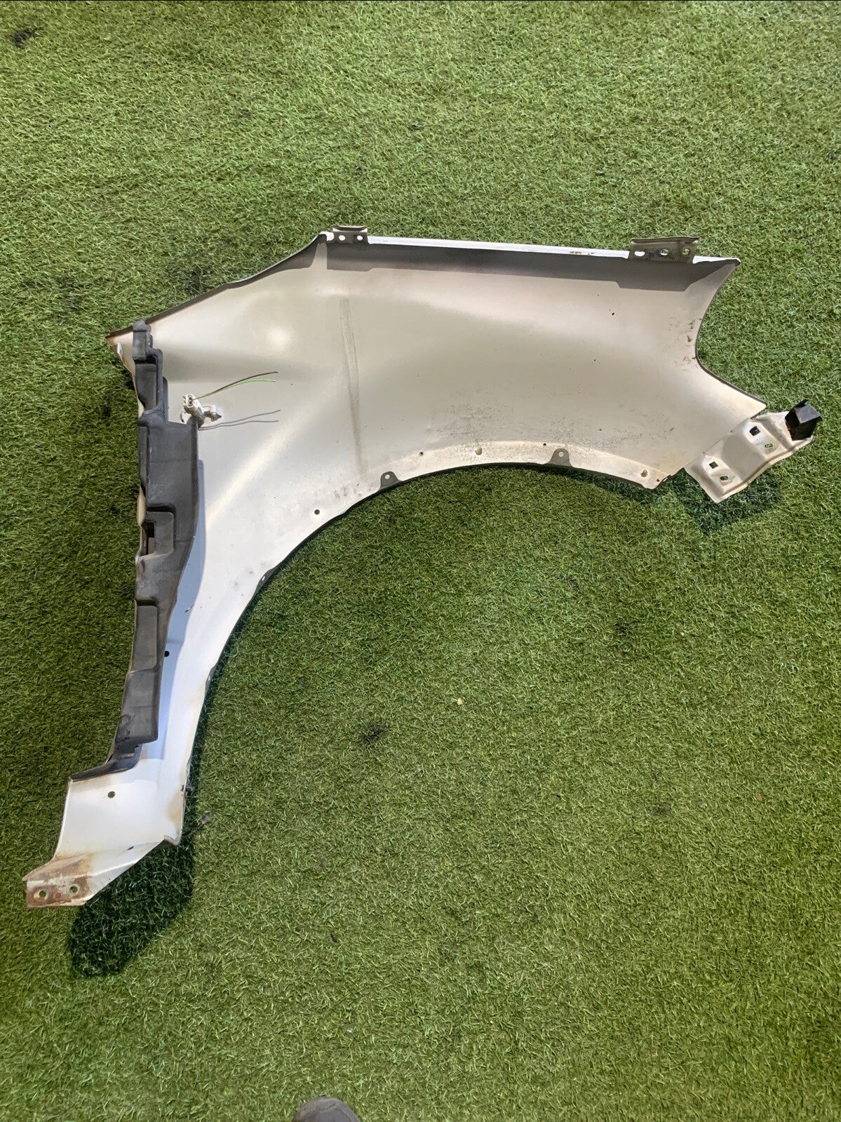 PARAFANGO ANTERIORE SINISTRO FIAT SEDICI 2007 (06-09)(09-14) 2006-2009