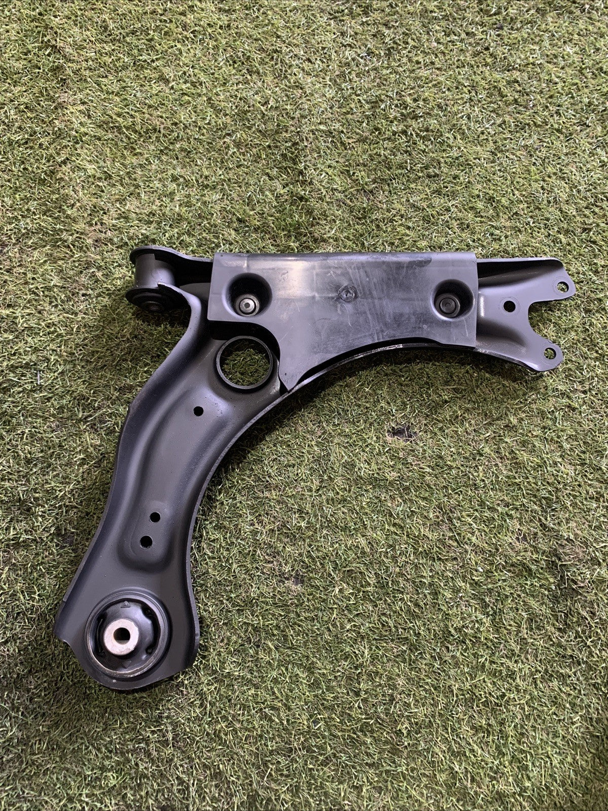 Braccio Oscillante Anteriore Sinistro Audi A1 2020 1.0 Benzina 2Q0407151D