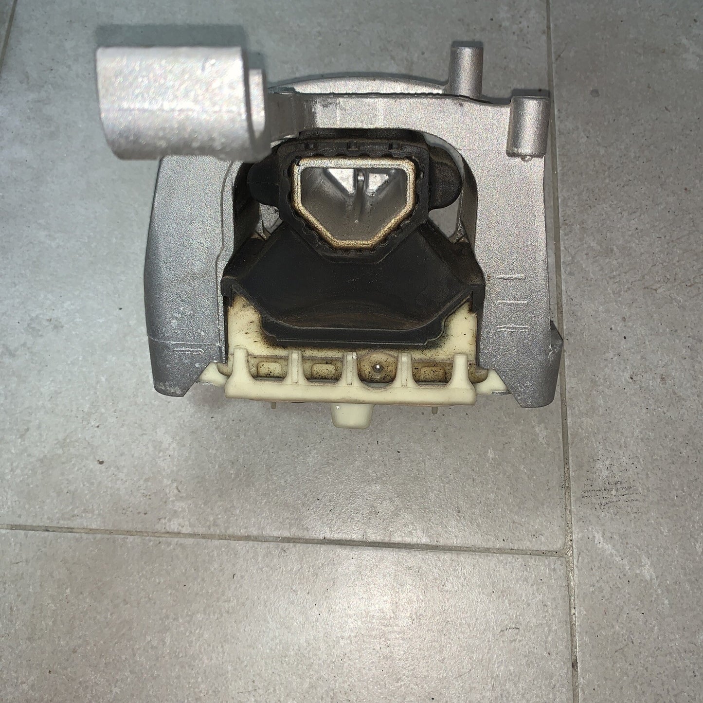 2Q0199262AT supporto Motore VW Polo 2019