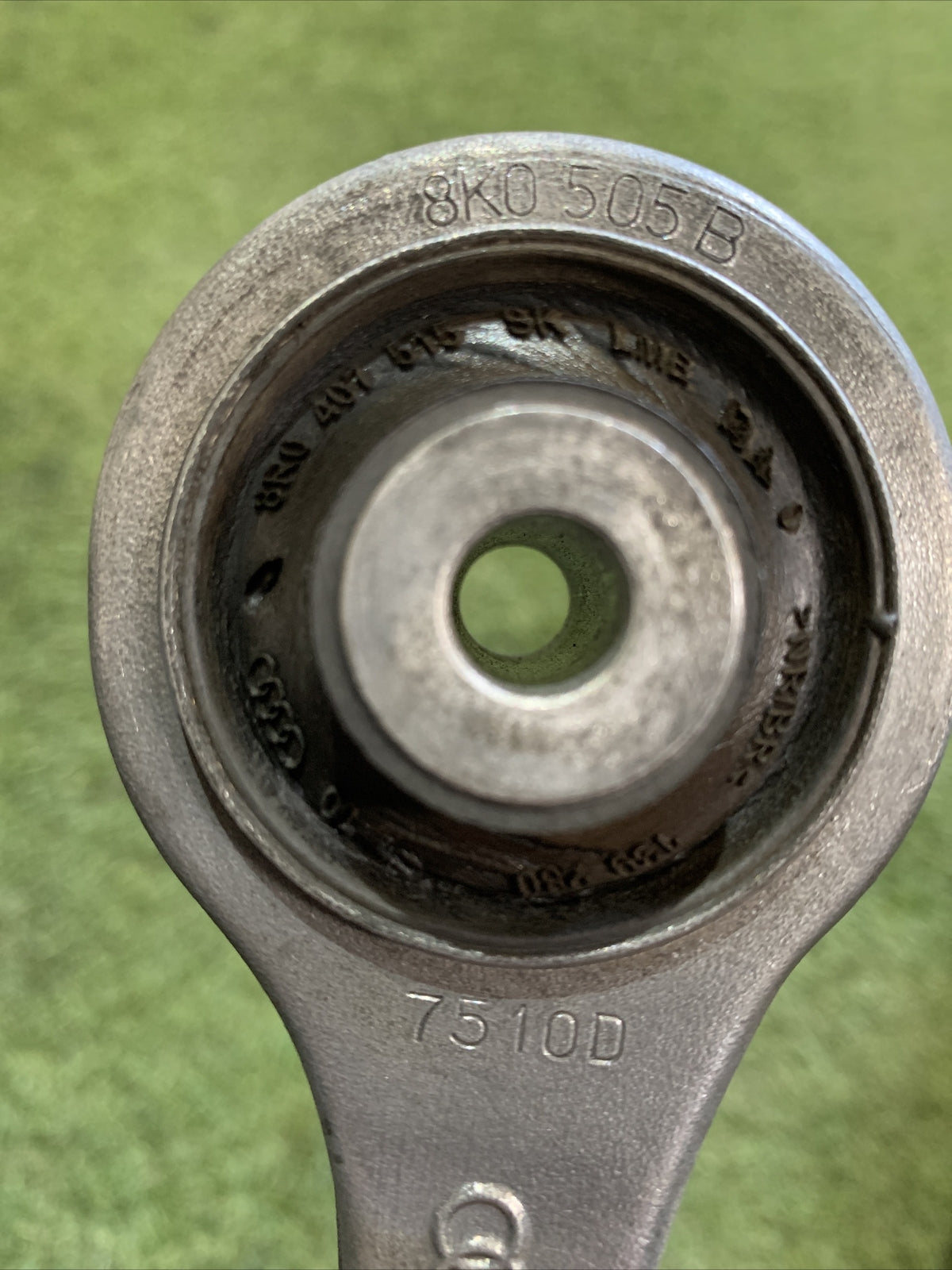 Braccio Oscillante Anteriore Superiore Sinistra Audi A4 2011 8K0505B