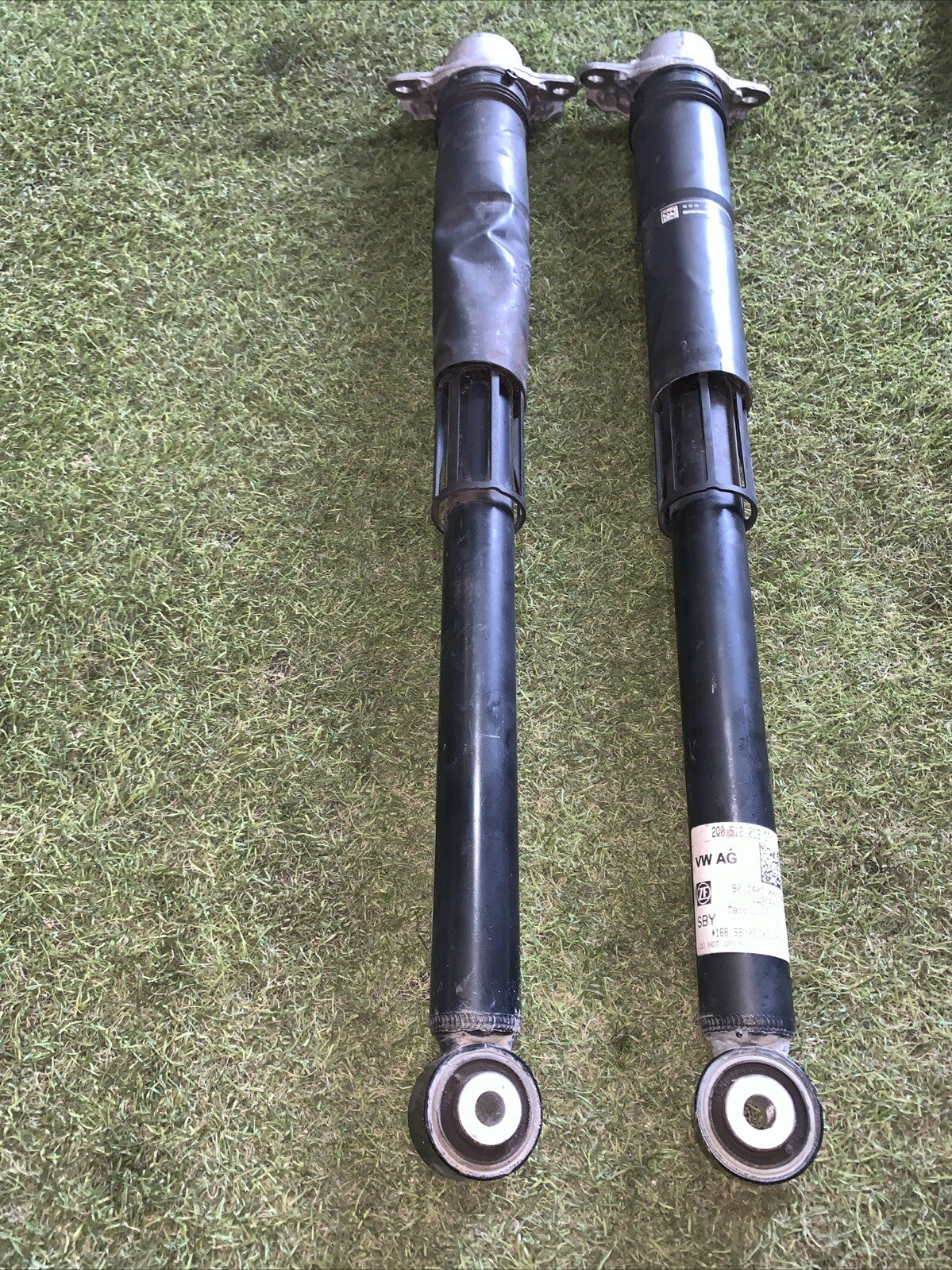 2Q0512013CT Coppia 2 Ammortizzatori Posteriore Volkswagen T-Cross