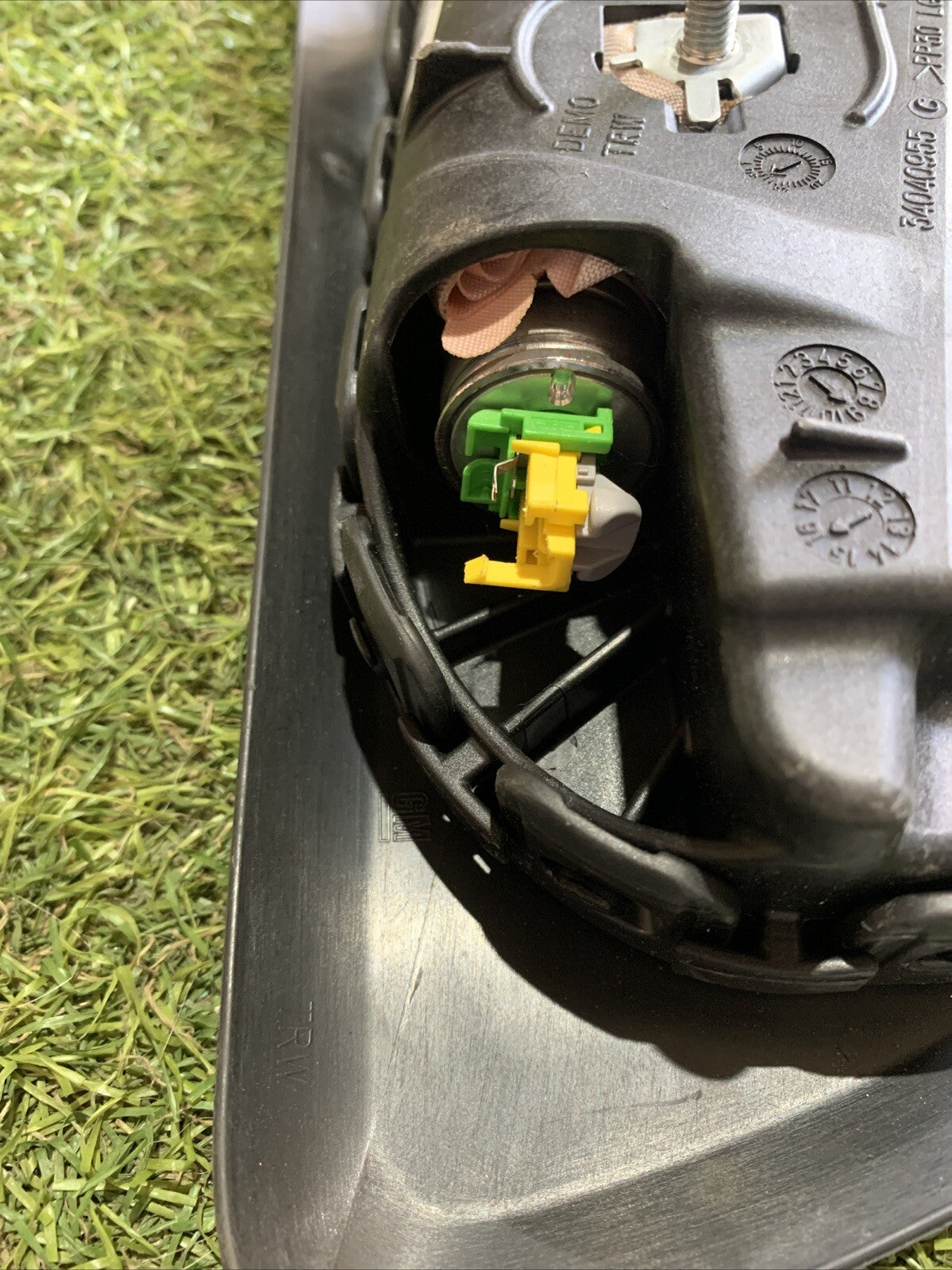 13366750 AIRBAG SEDILE LATO DESTRO OPEL ADAM 1.2 51KW 5M 3P (2013)