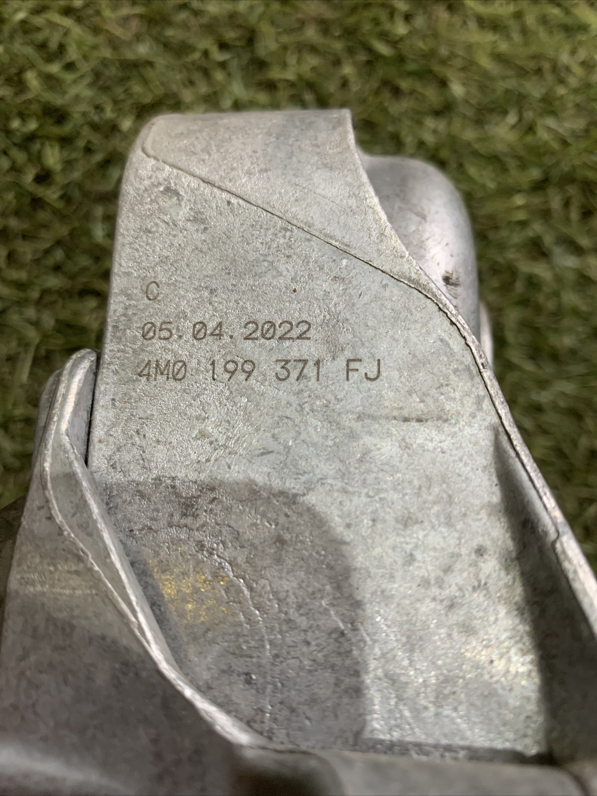 Supporto Motore Sinistro Audì Q5 2022 4M0199371FJ Originale