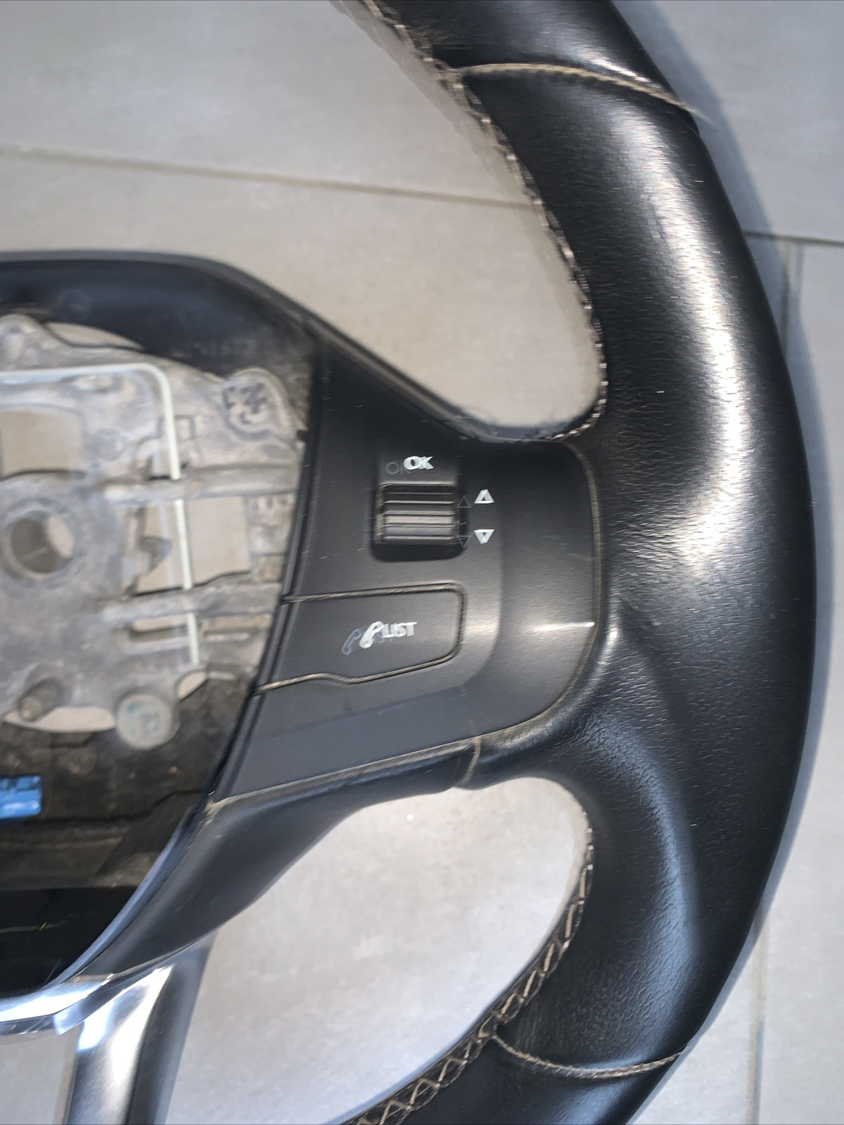 Volante sterzo PEUGEOT 208/2008 Anno 2015 6191373
