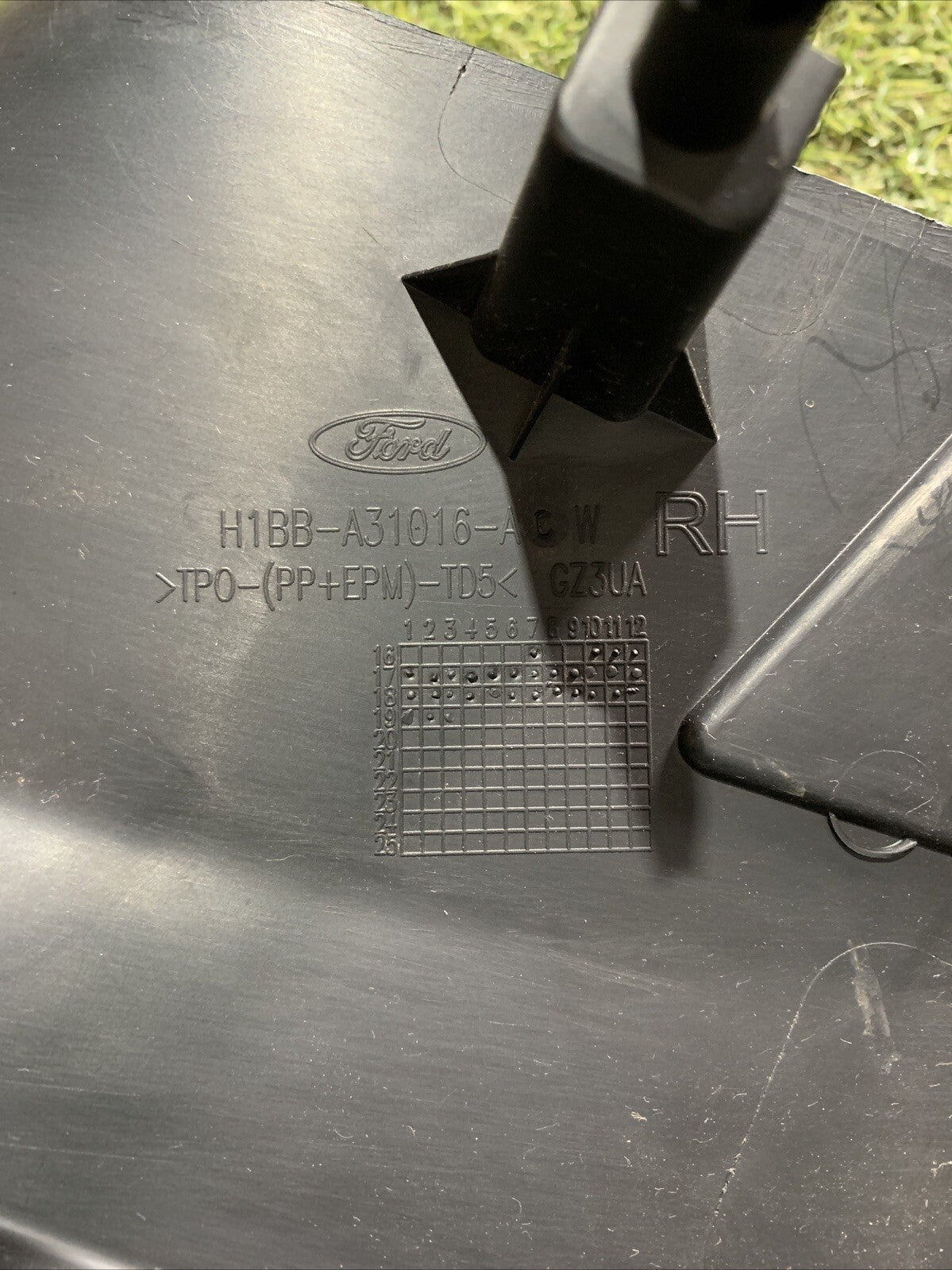 Rivestimento montante posteriore Destra Ford Fiesta mk7 (2019) COD:H1BBA31016A