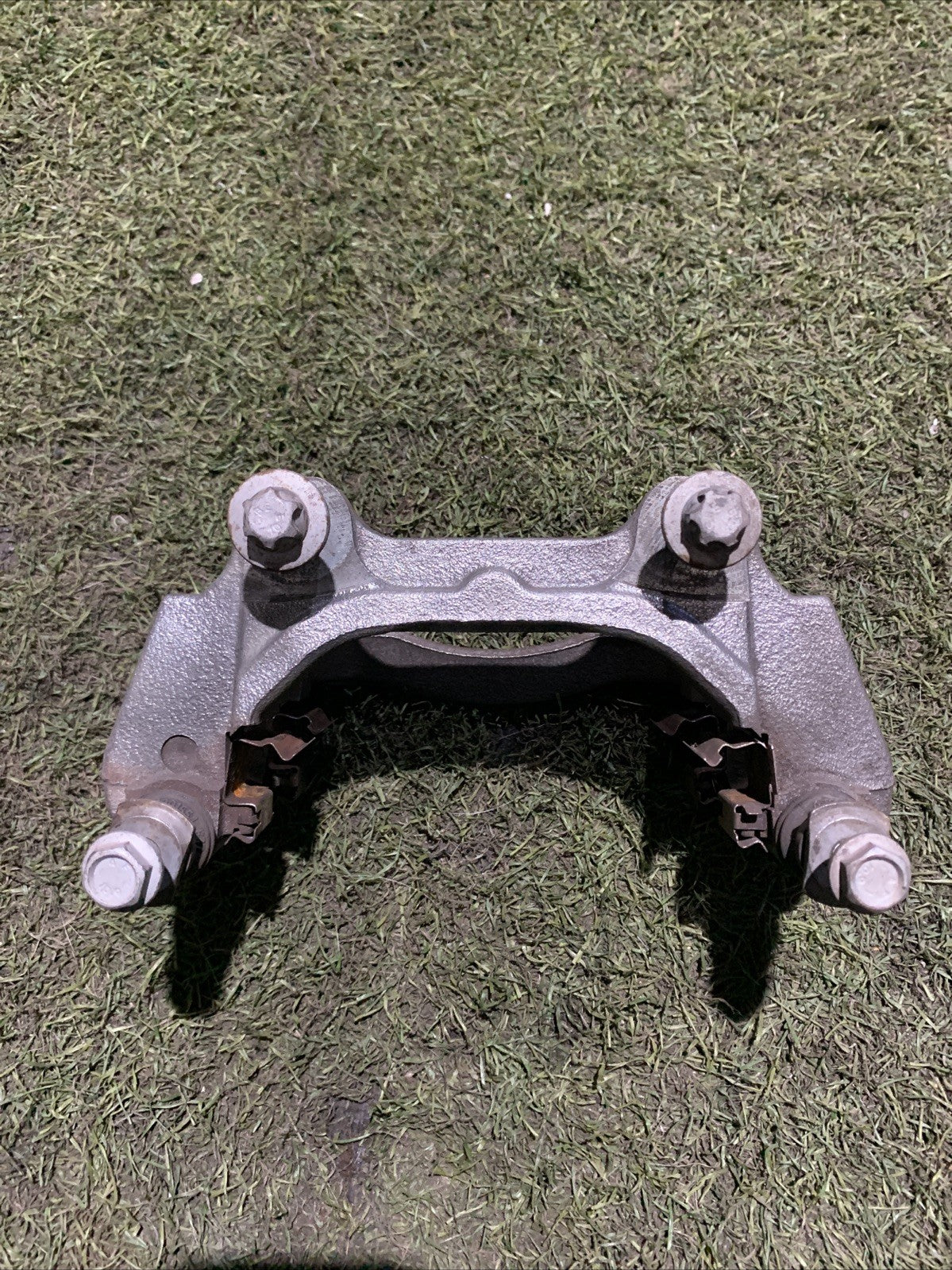 Porta Pinza Freno Anteriore Destra Fiat 500L 2013 1.3 Mjt 0204789057 (2)
