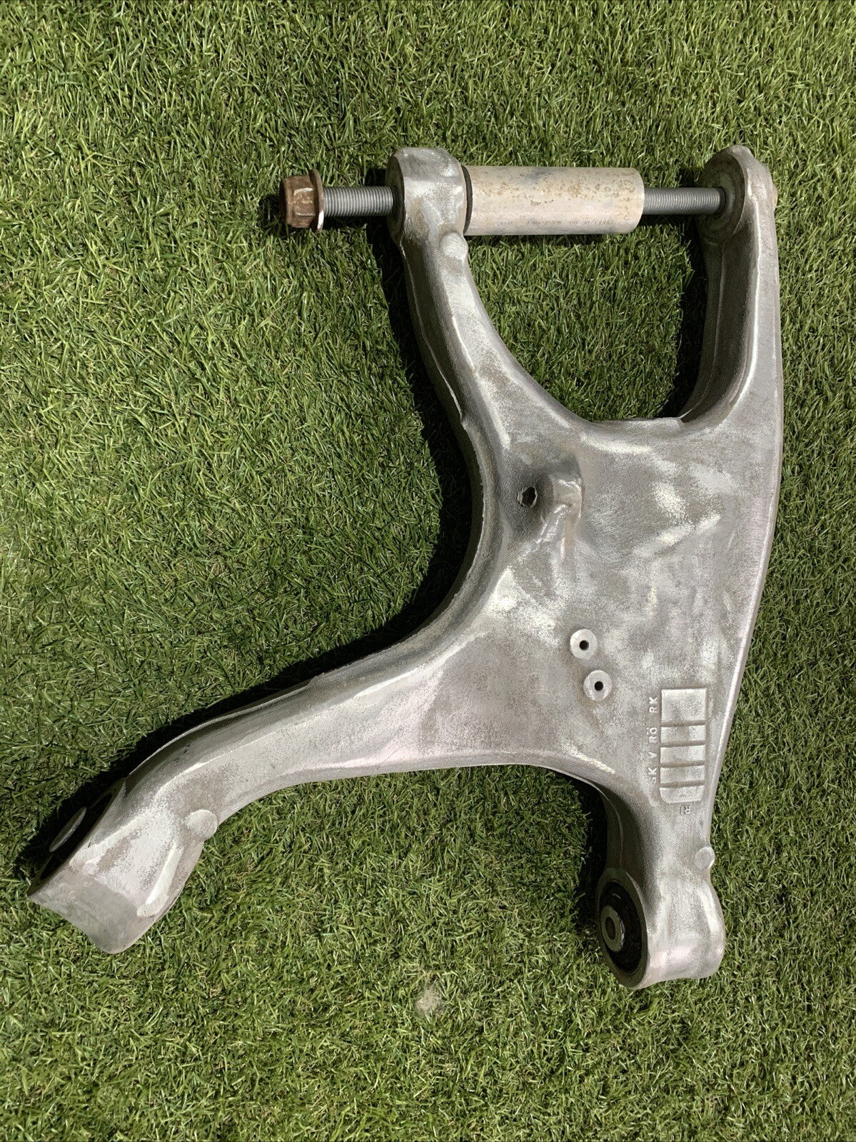 BRACCIO OSCILANTE POSTERIORE INFERIORE DESTRO AUDI A5 2012 8K0505312J