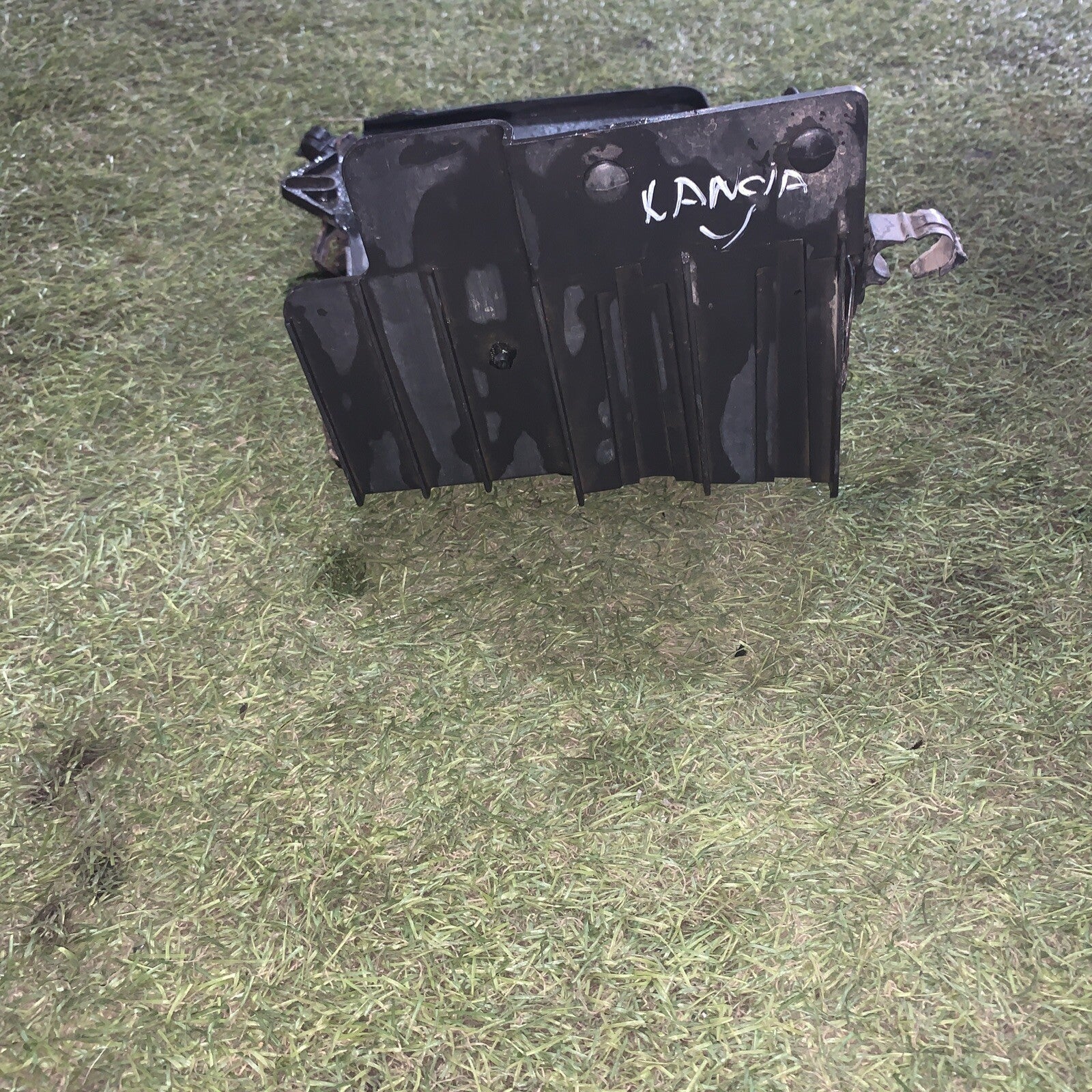 Vassoio supporto batteria originale Lancia Ypsilon 843 2004 468261310