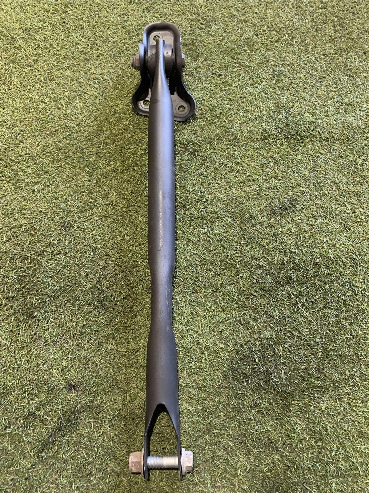 LR001175 BRACCIO OSCILLANTE LONGITUDINALE POSTERIORE DESTRO RANGE ROVER EVOQUE