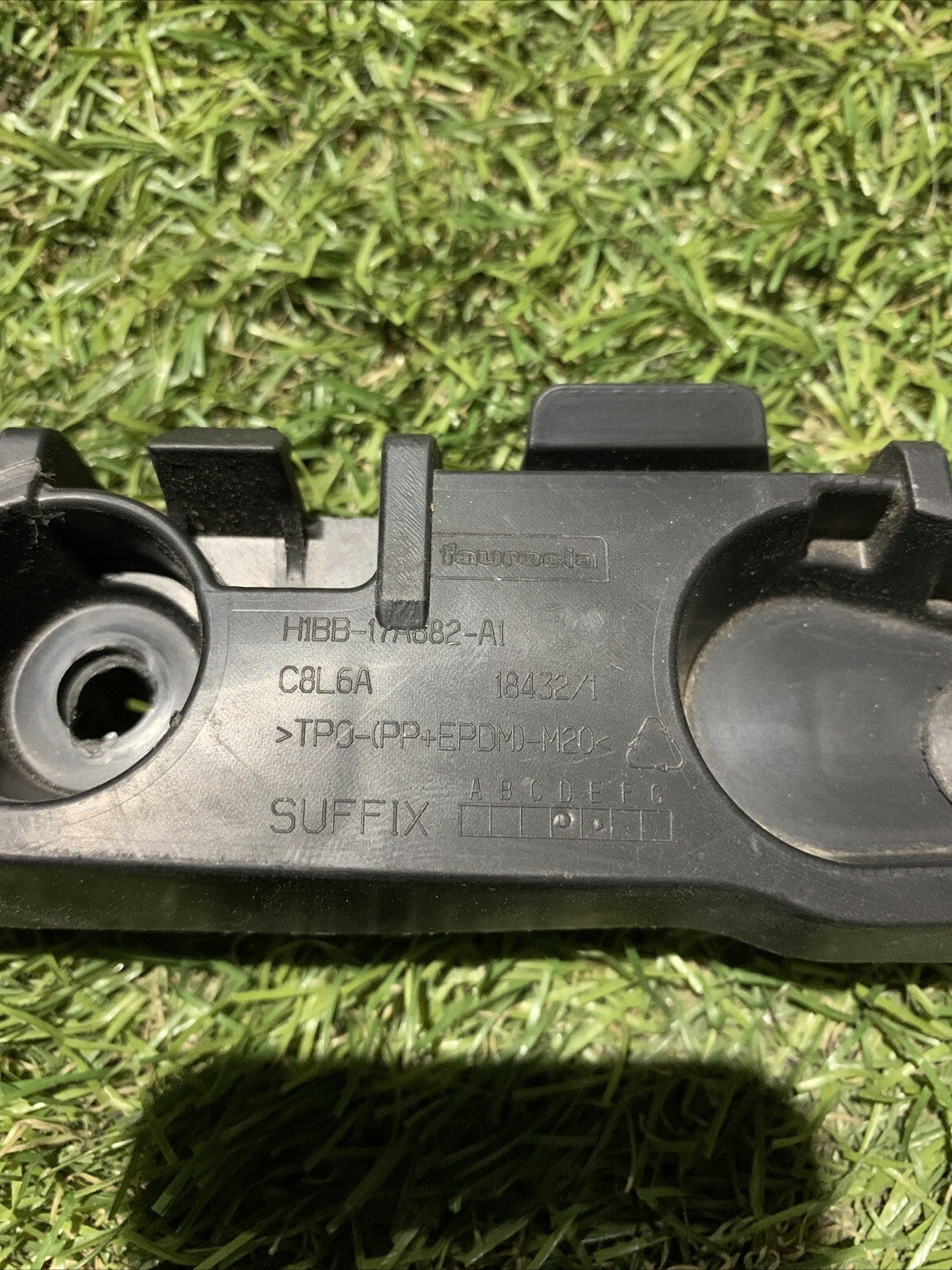 H1BB-17A882-A1 SUPPORTO PARAURTI POSTERIORE LATO SINISTRO FORD FIESTA 2019