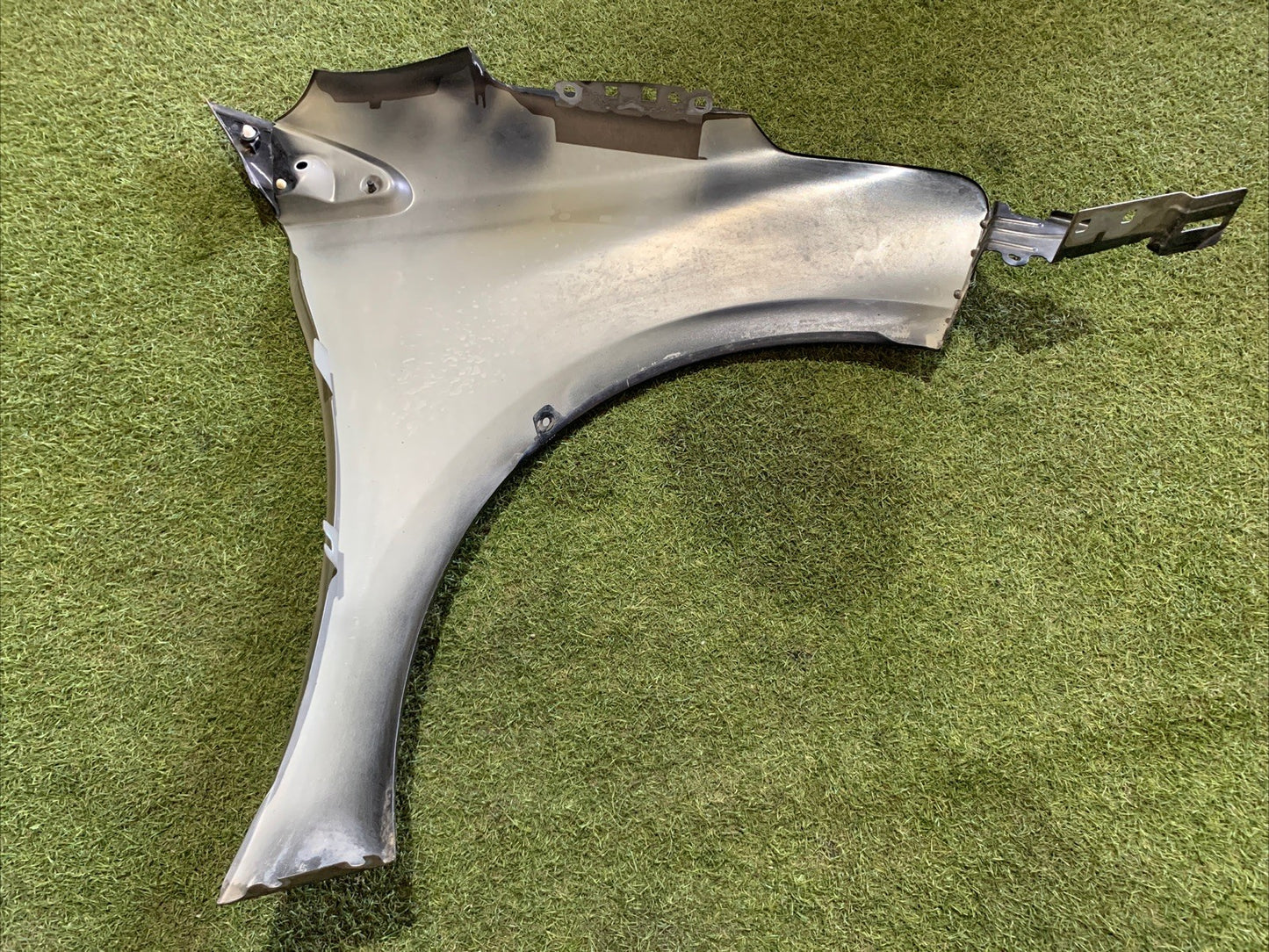 Parafango Anteriore Sinistro Peugeot 208 2017