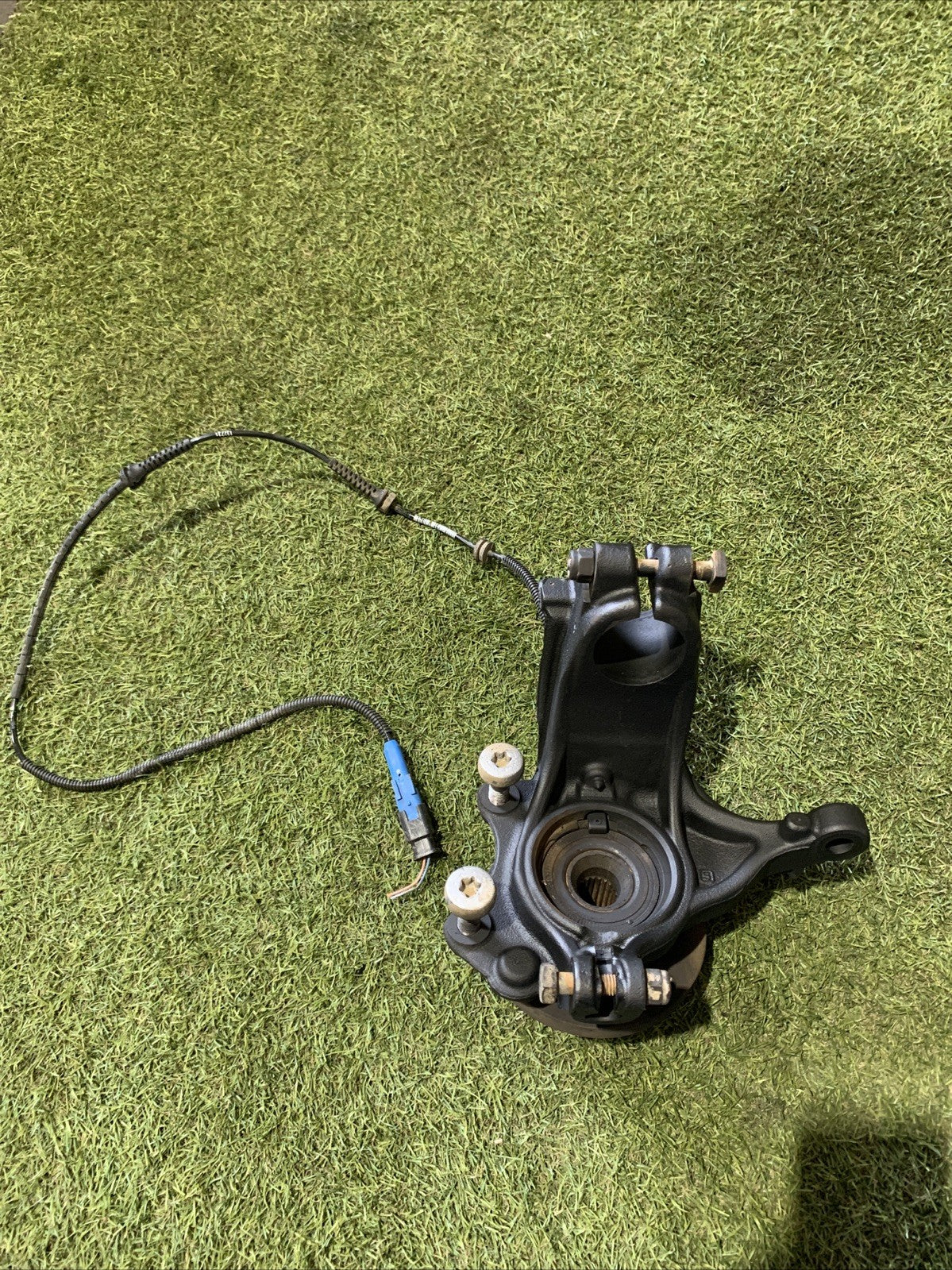 1607557580 MOZZO MONTANTE FUSELLO ANTERIORE DESTRO DX PEUGEOT 208 2017 1.2 B