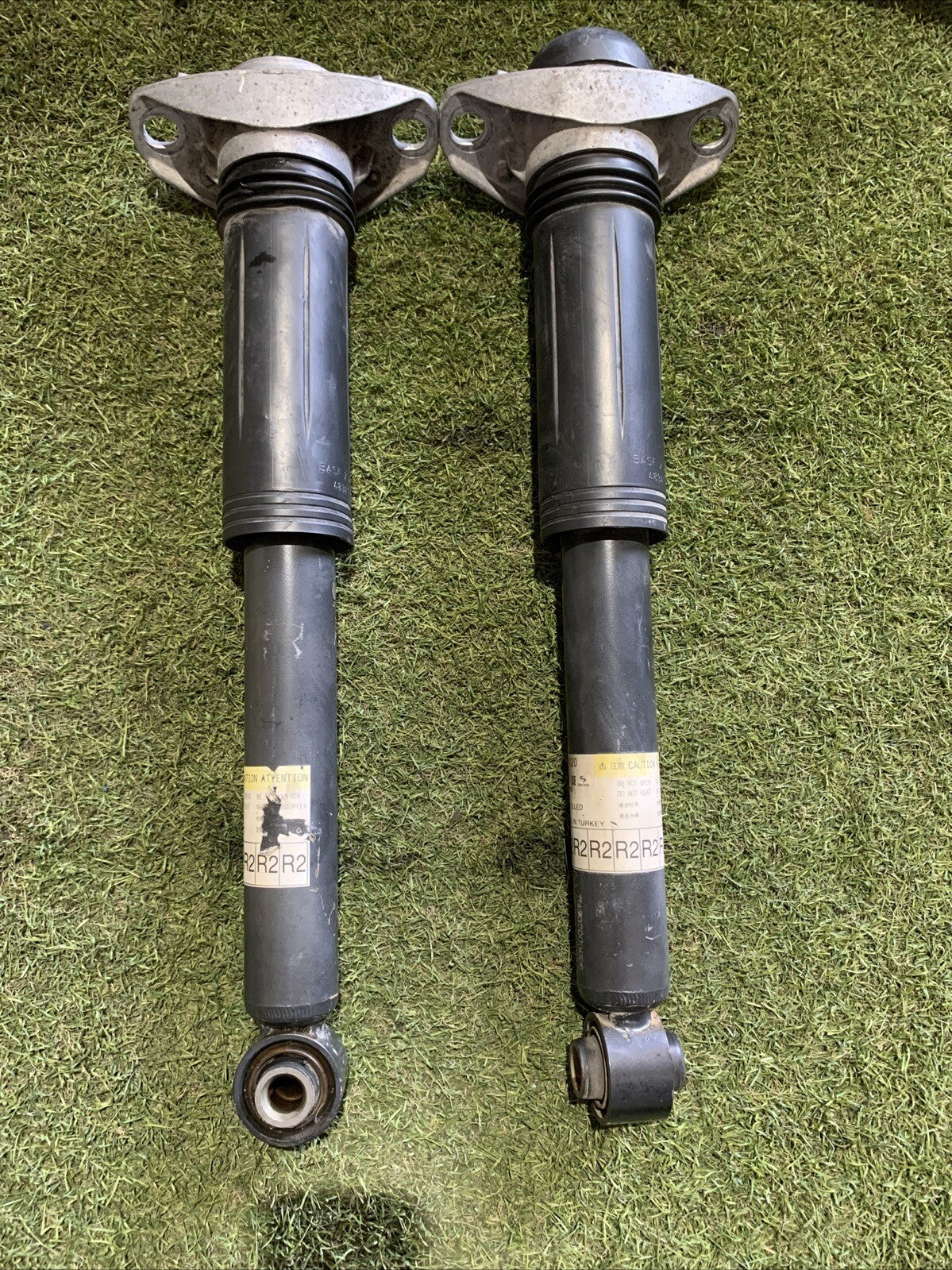 48530F4020 AMMORTIZZATORI POSTERIORI TOYOTA C-HR (X1) 1.8 HYBRID 2019