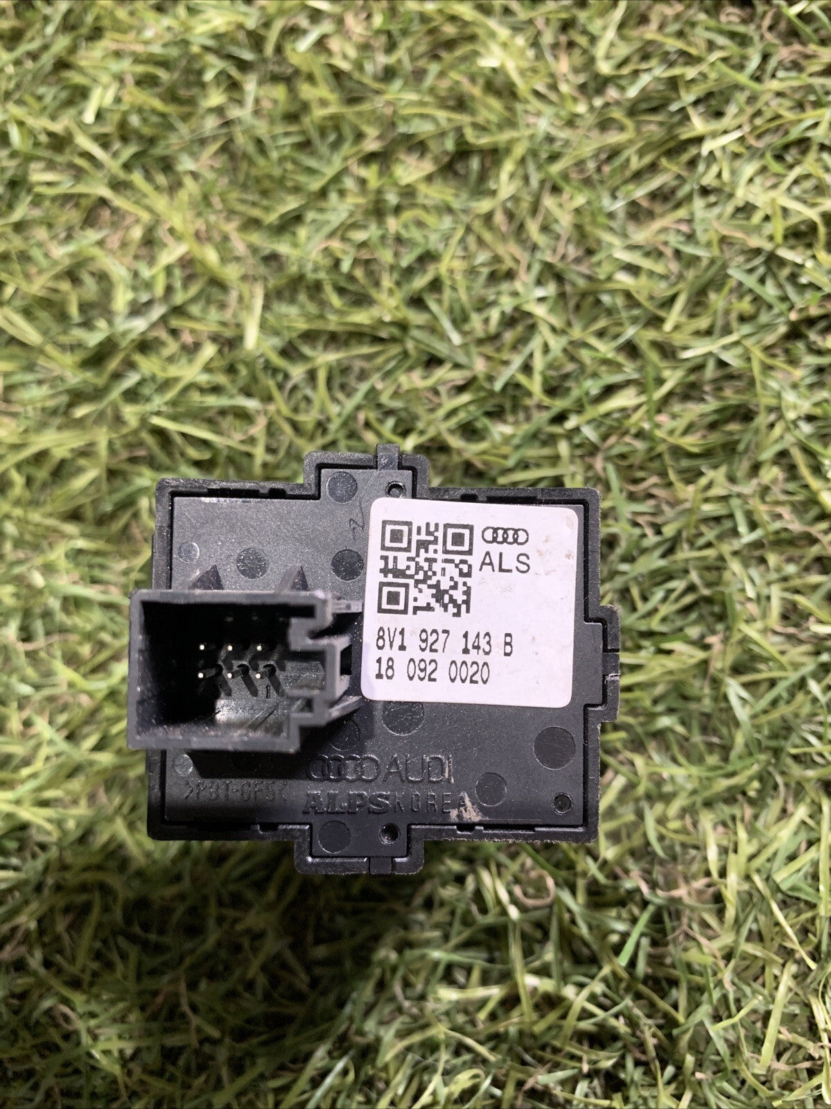 8V1927143 Tasto Autohold Assistenza Discesa AUDI A3 8V 2013