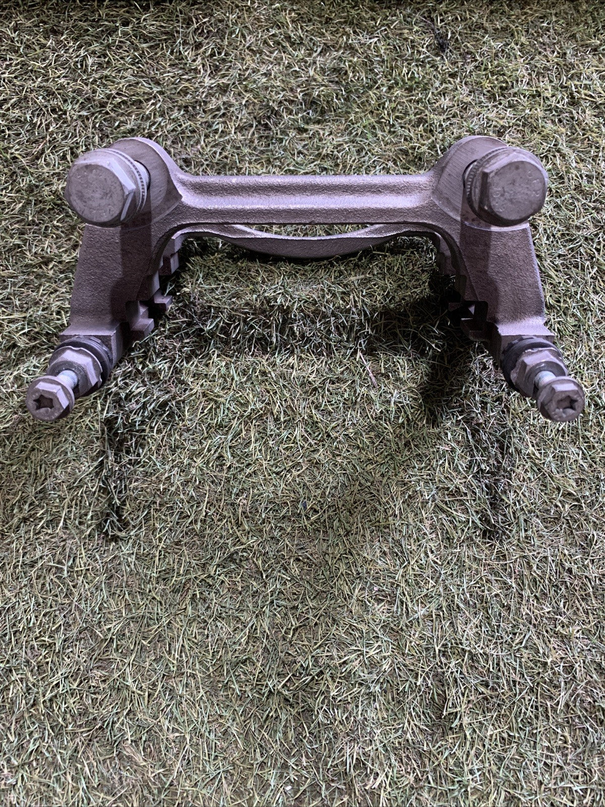 PORTA PINZA ANTERIORE SINISTRA VOLKSWAGEN TIGUAN 2023 1.5 B DIESEL 8V0615126A