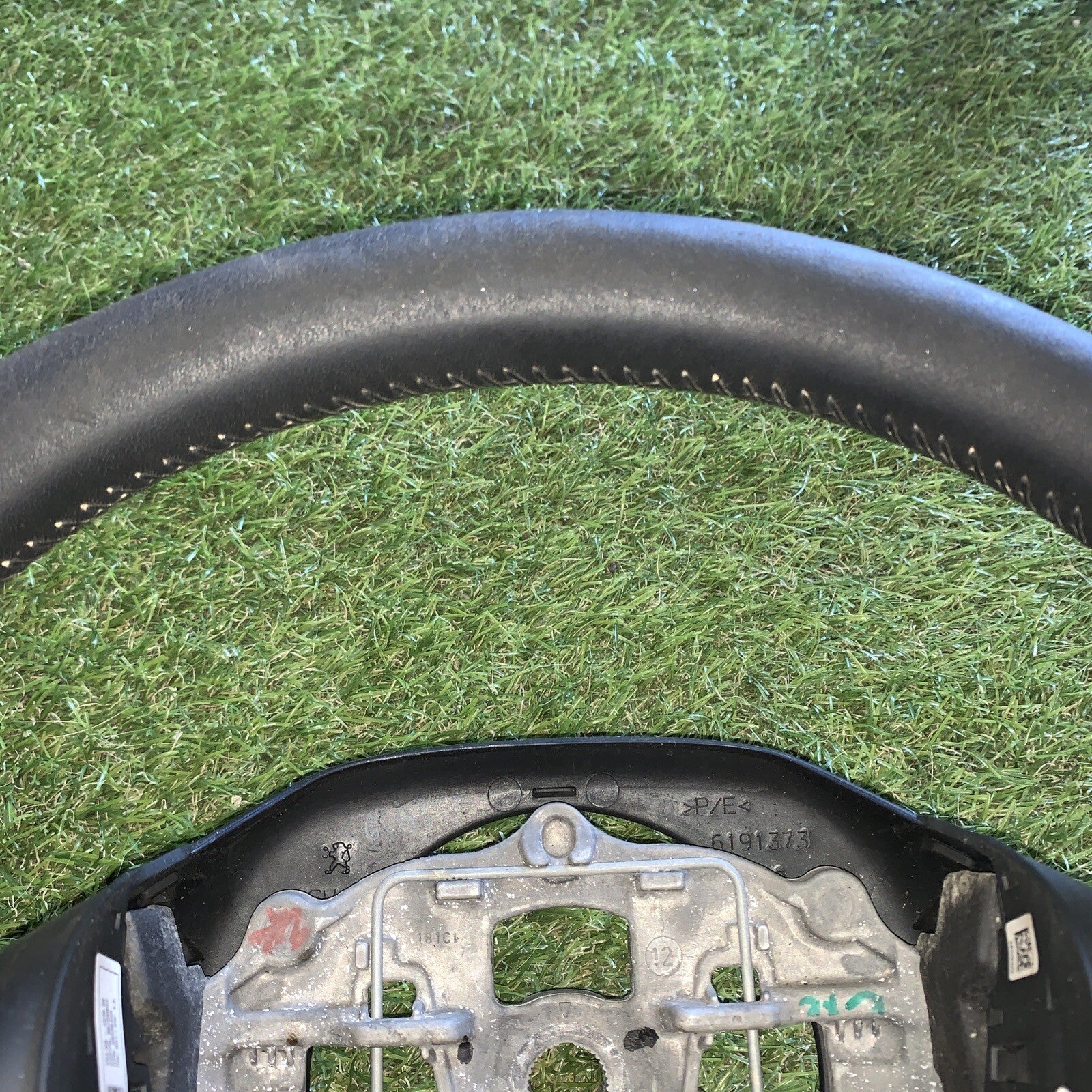 Volante sterzo PEUGEOT 208/2008 Anno 2015 6191373 CONSUMATO