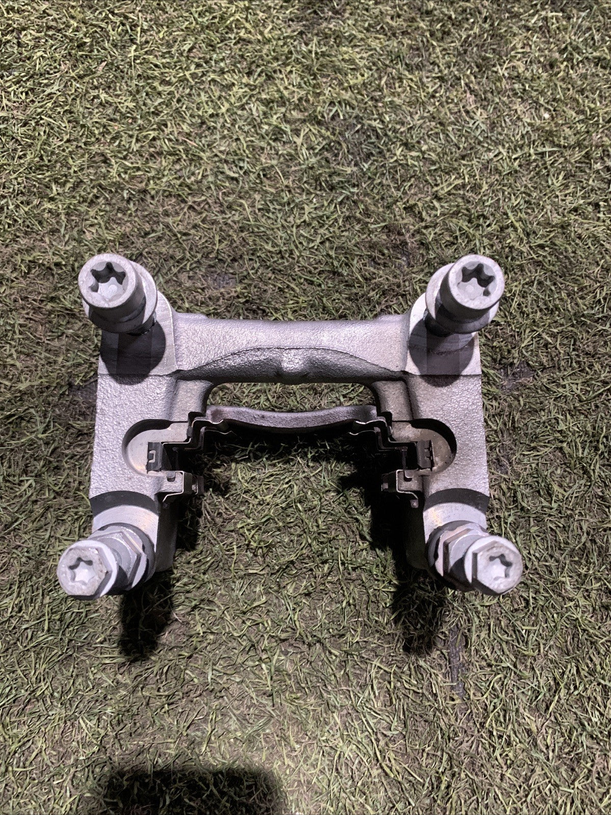Porta Pinza Freno Posteriore Sinistra Alfa Romeo Junior 1.2 Mild Hybrid