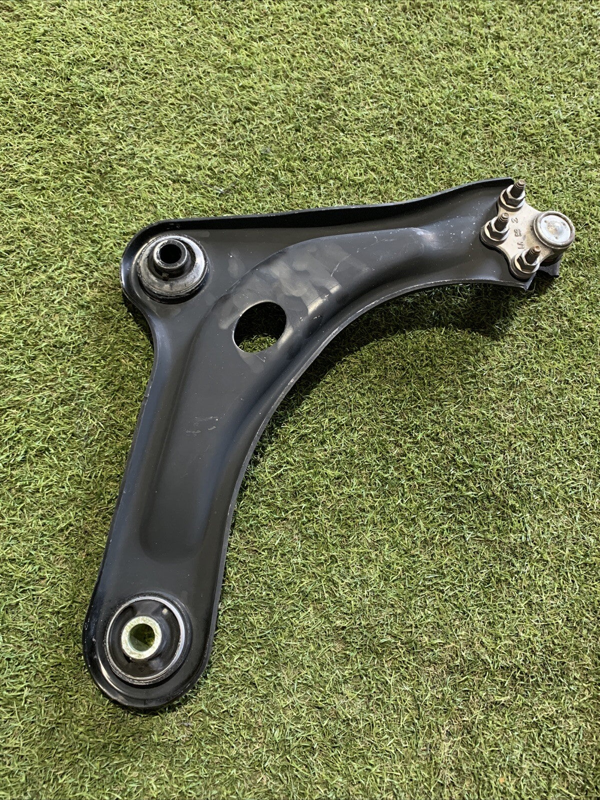 Braccio Oscillante Anteriore Sinistro Citroen C3 Dal 2016 1.2 Benzina