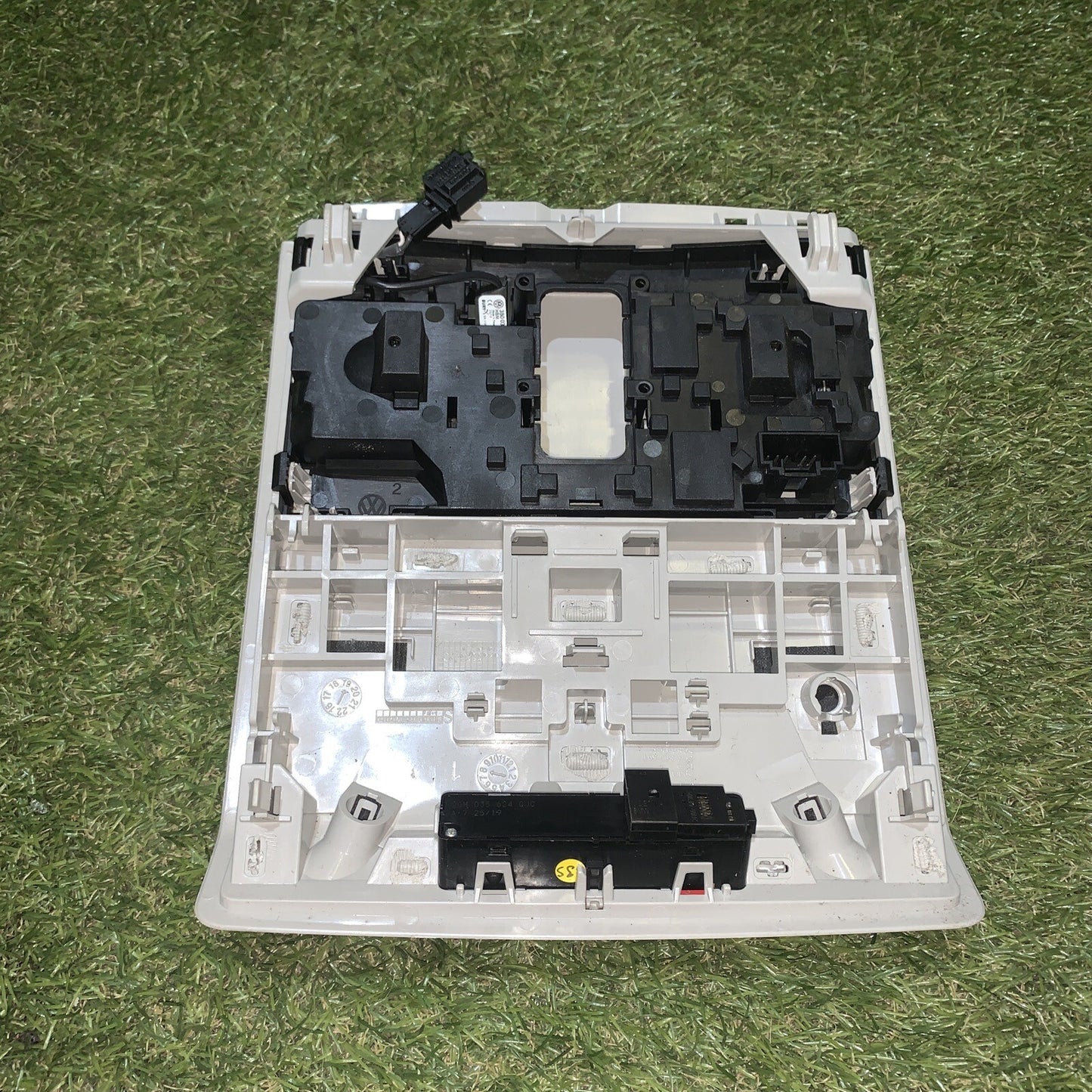 2GA867591 PLAFONIERA A LED VOLKSWAGEN T-Roc Serie