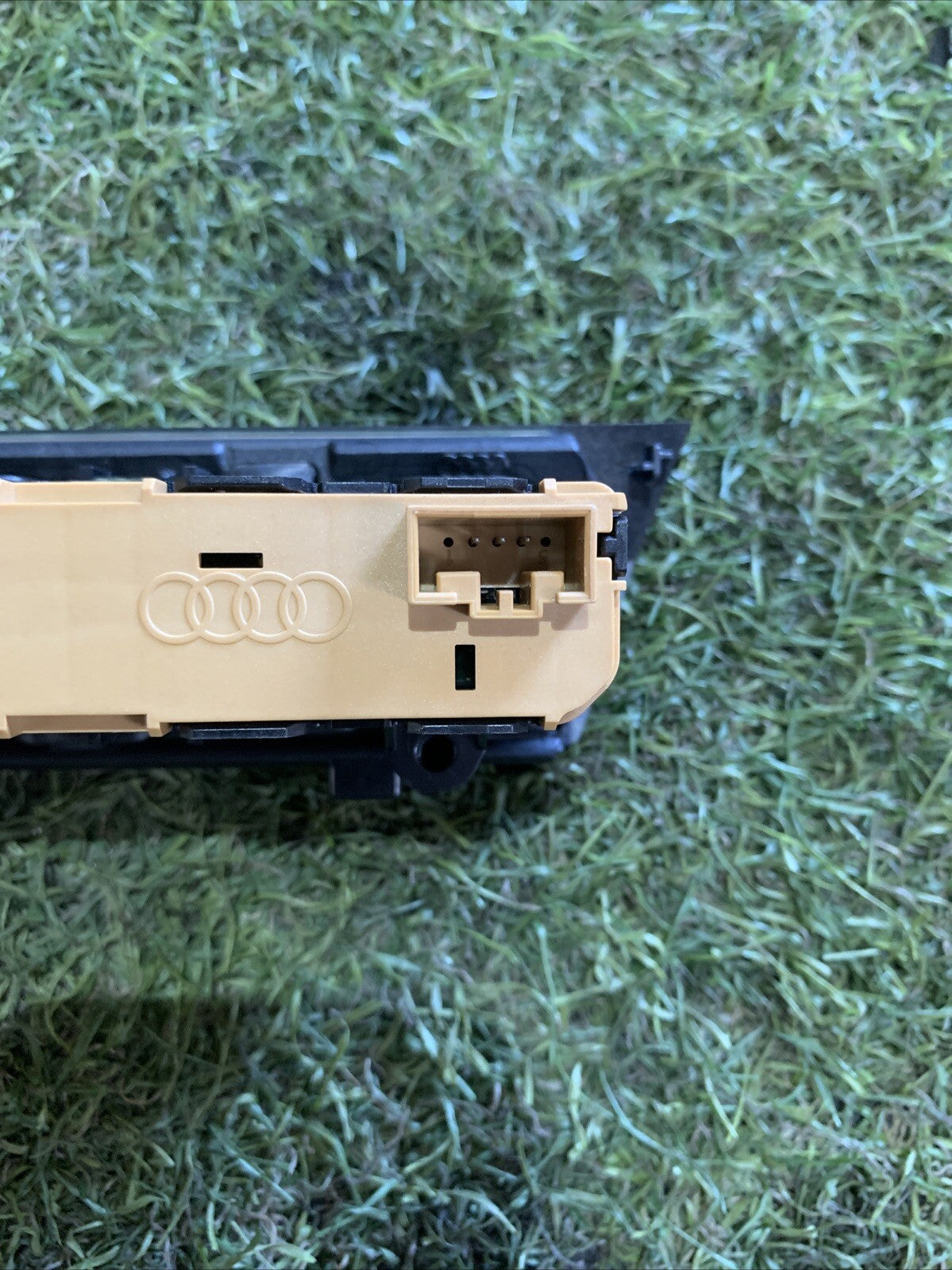 Interruttori Comandi Audi Q7 2016 4M0925301B